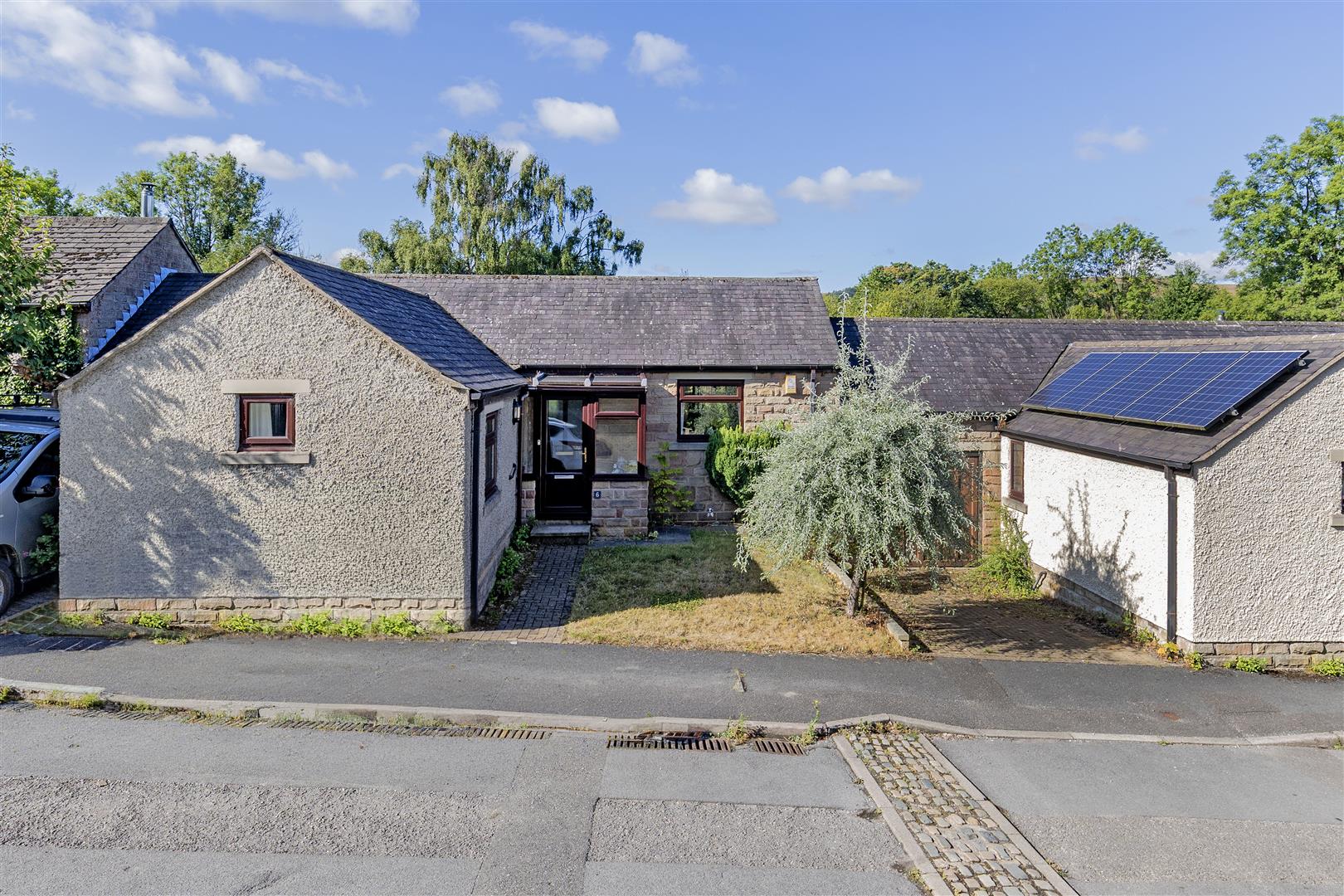 6, Ladybower Drive, Hathersage, Hope Valley, S32 1DR