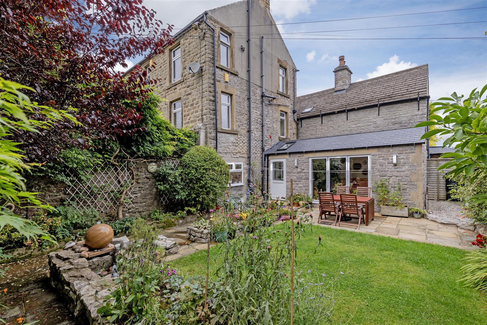 2 Cross Lane Villas, Granby Road, Bradwell, Hope Valley, S33 9GU