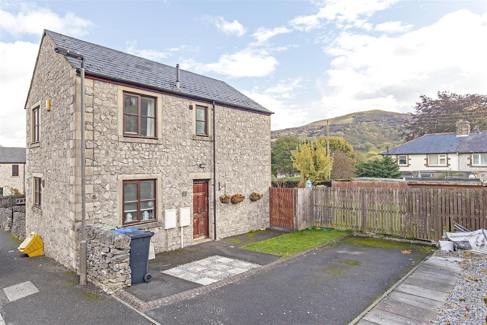 2, Michlow Close, Bradwell, Hope Valley, S33 9GF