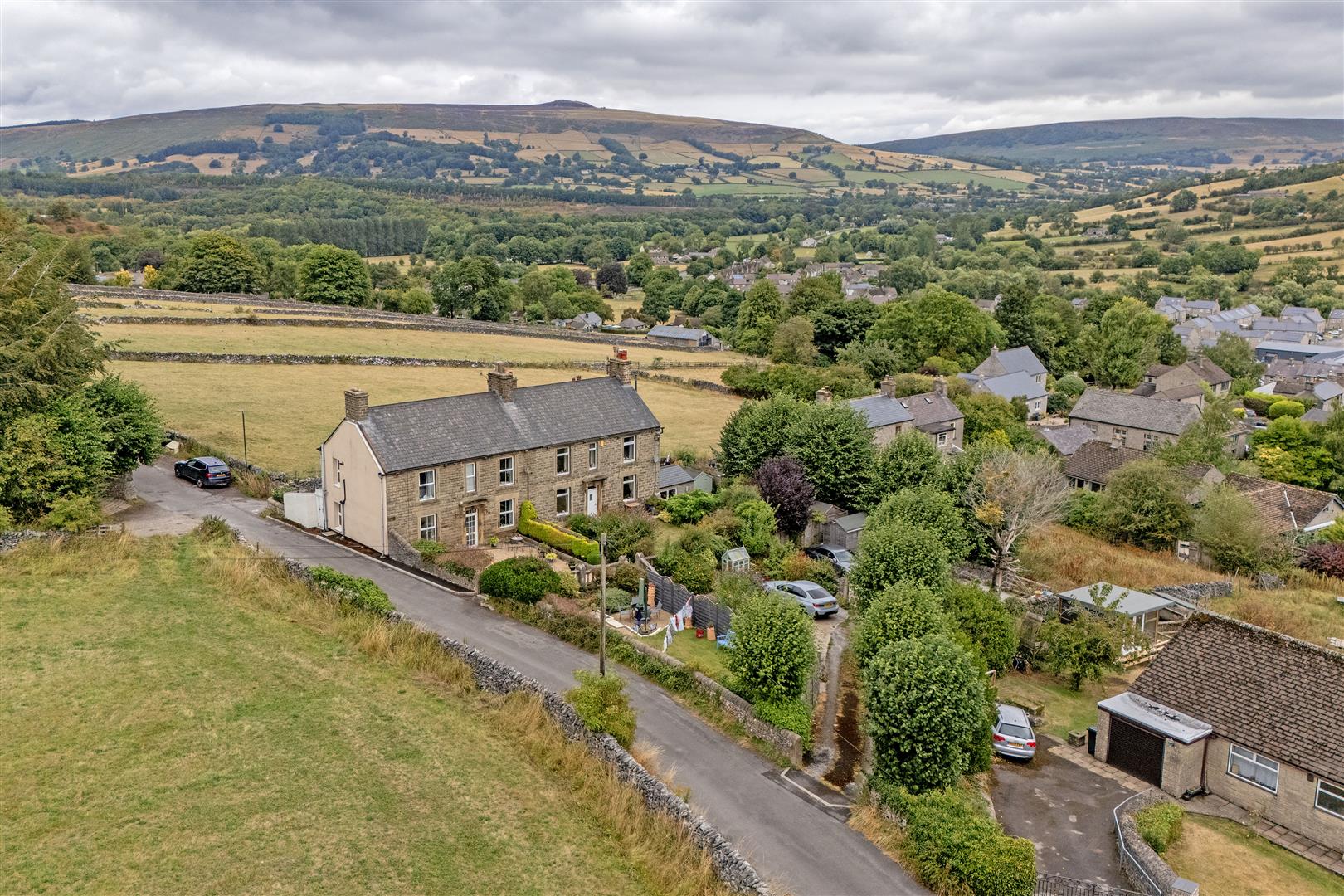 2 Cross Lane Villas, Granby Road, Bradwell, Hope Valley, S33 9GU