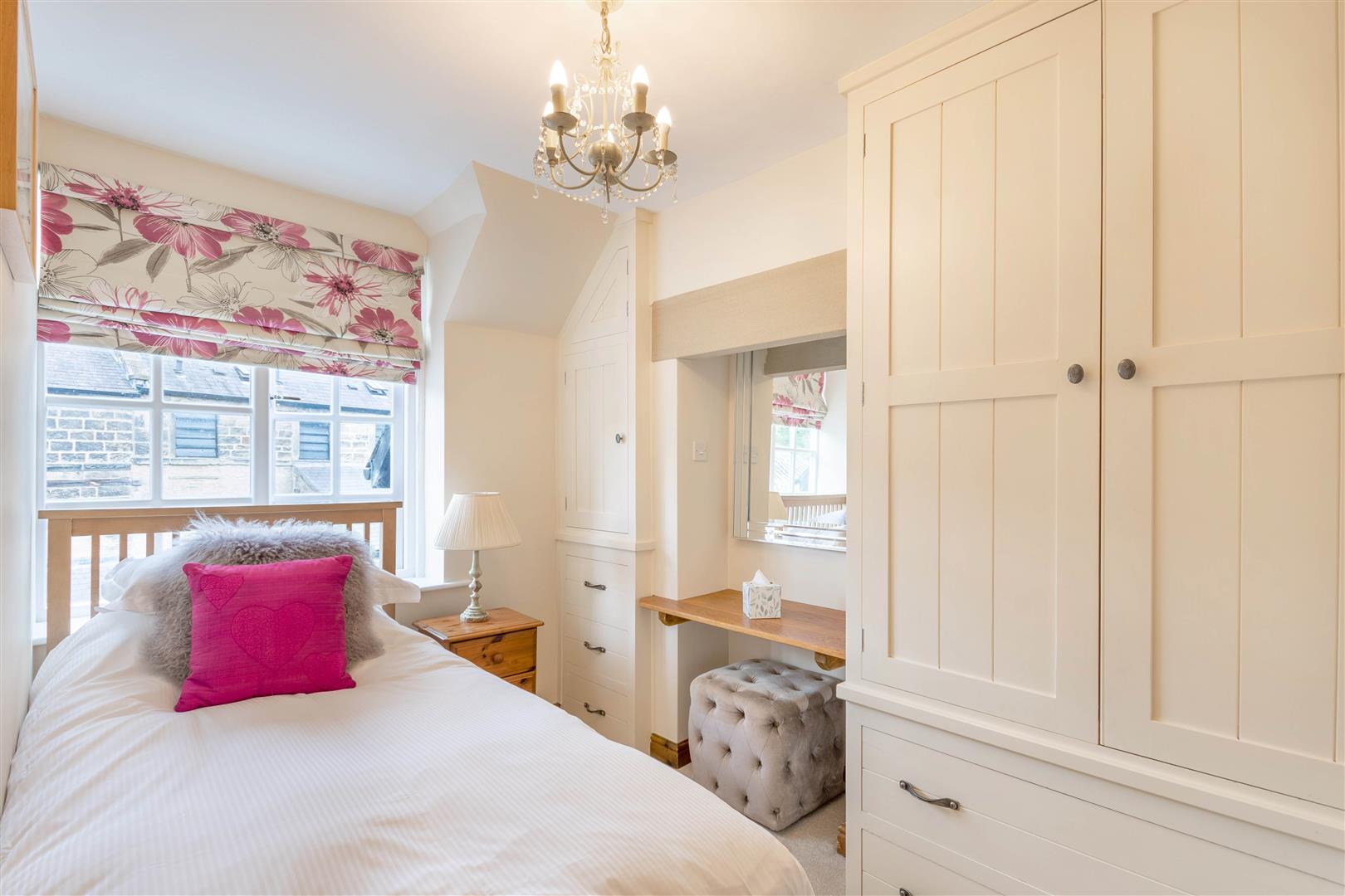 4, Goatscliffe Cottages, Grindleford, Hope Valley, S32 2HG