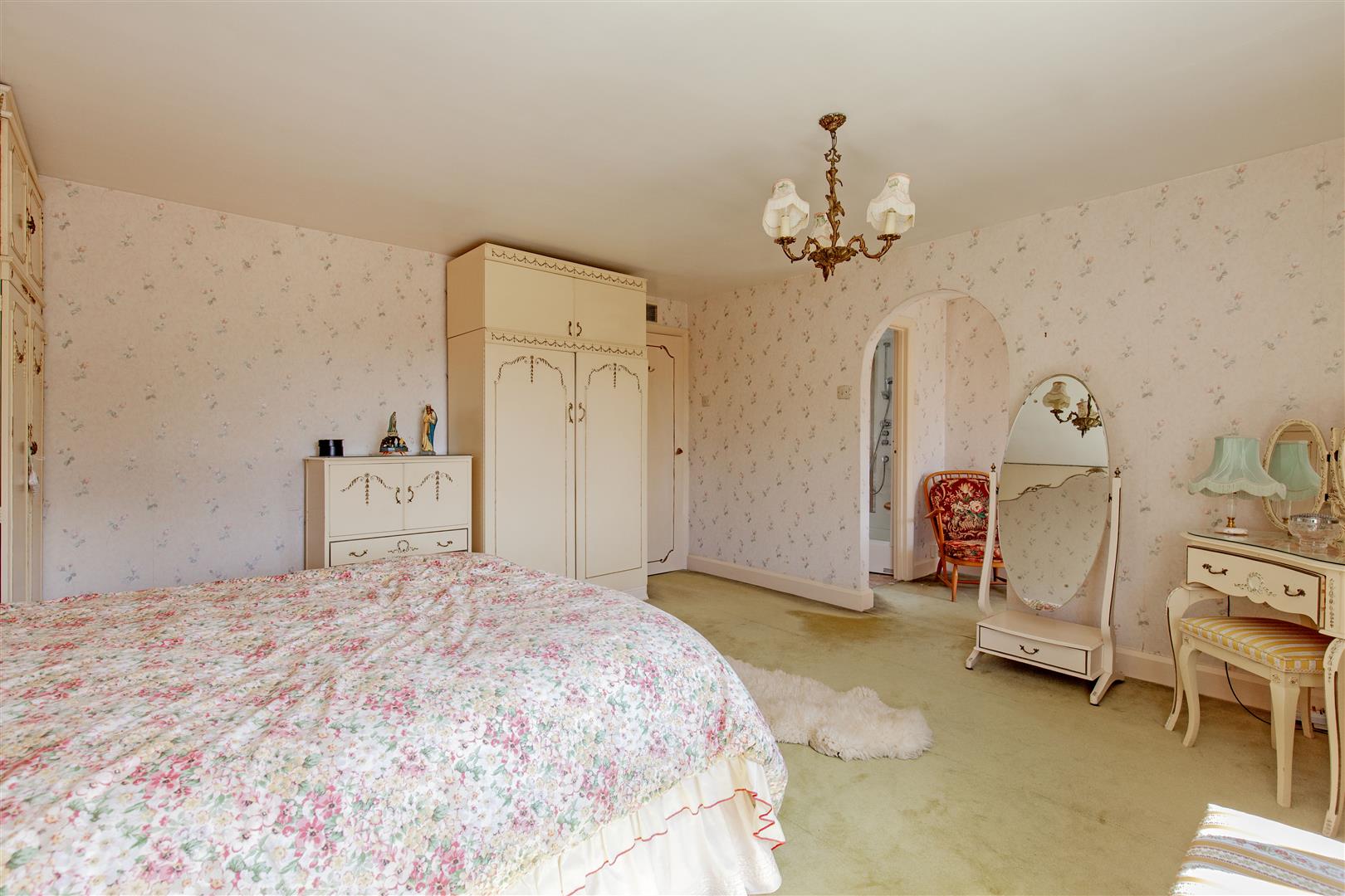 Strebor House, 4 St. Helens Croft, Grindleford, Hope Valley, S32 2JG