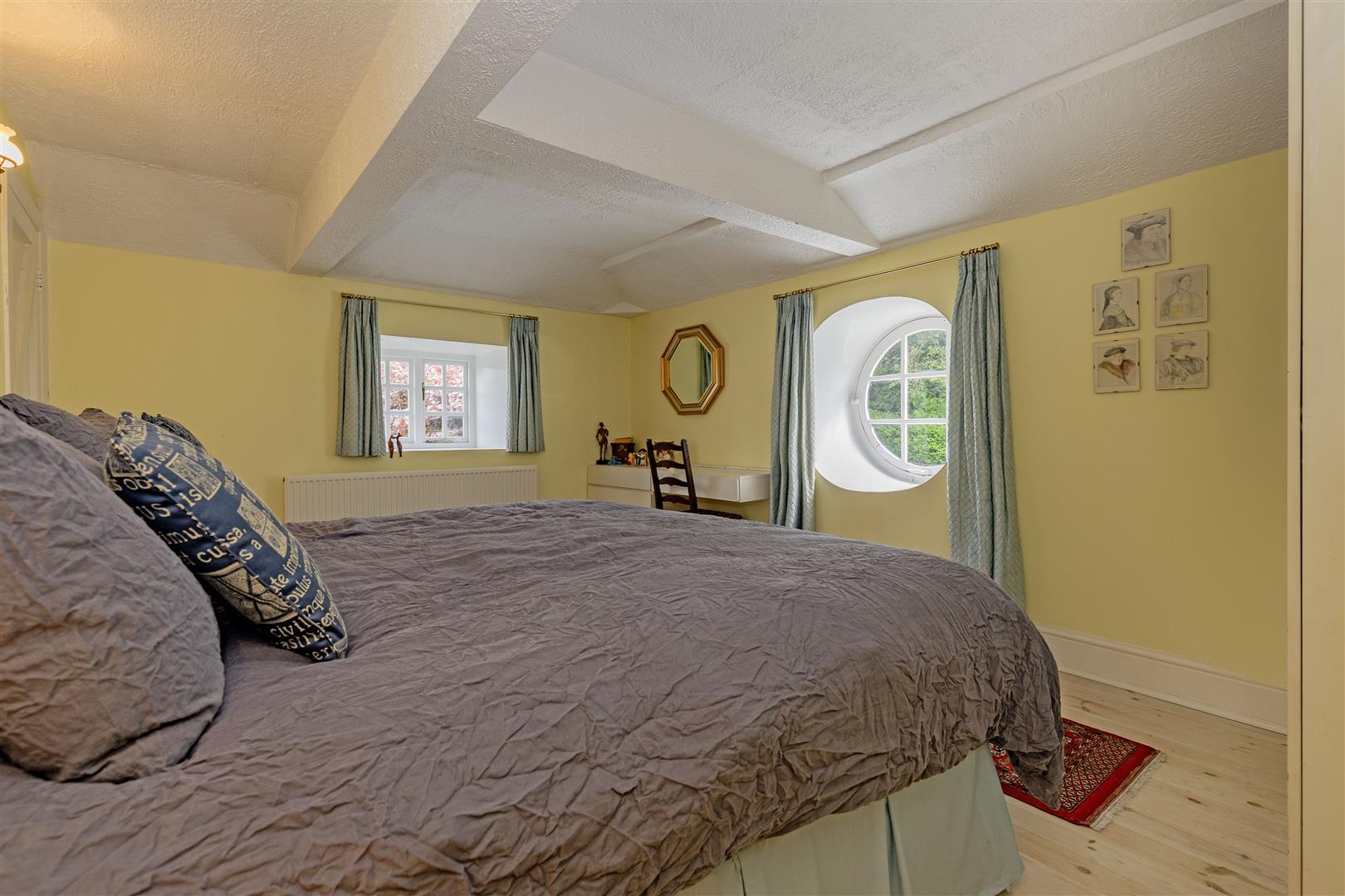 Knowle Cottage, Padley Mews, Main Road, Grindleford, Hope Valley, S32 2HE
