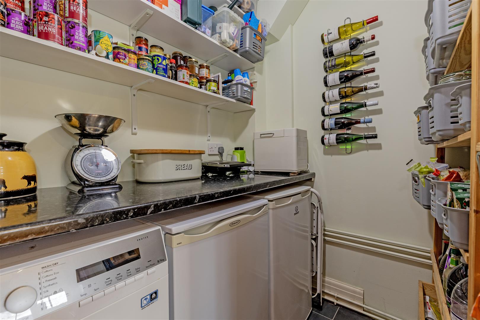 6, St. Johns Close, Bamford, Hope Valley, S33 0BD