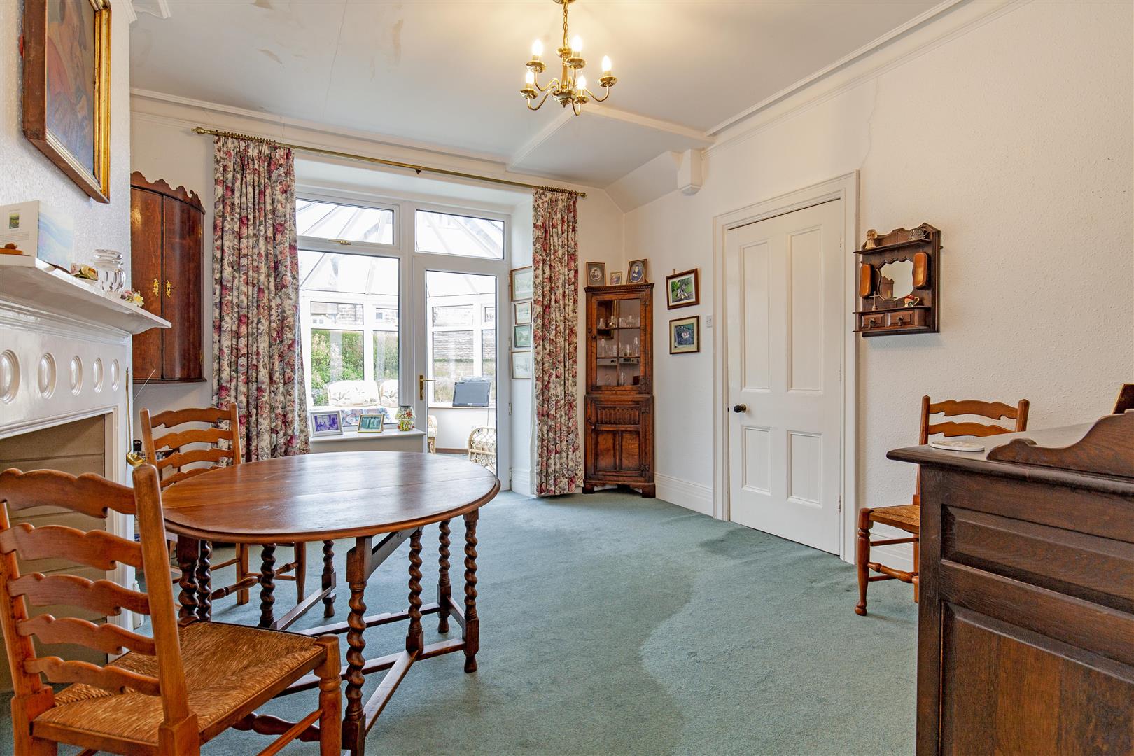 Ash Vale, Ninelands Road, Hathersage, Hope Valley, S32 1BJ