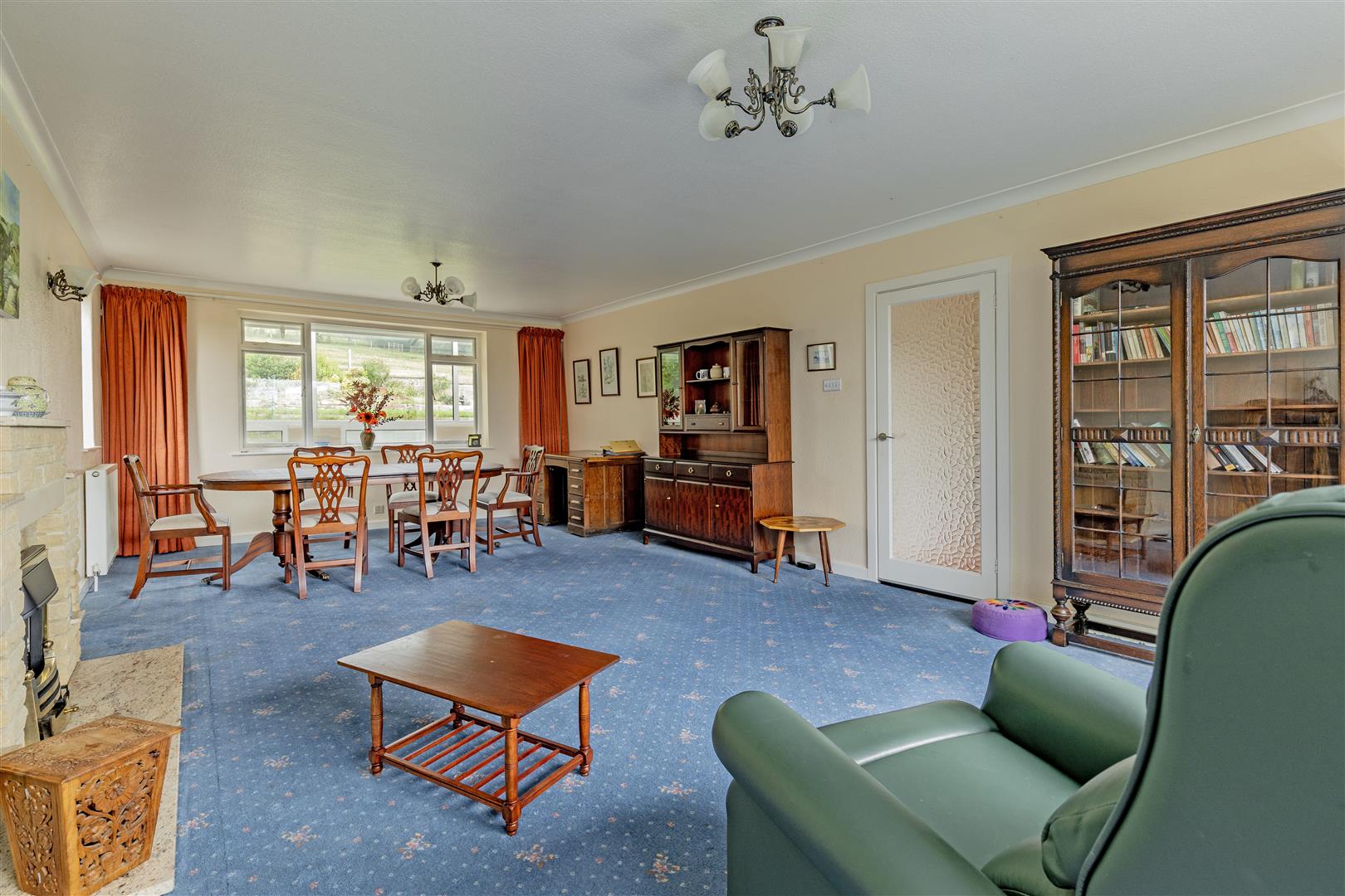 The Cuillins, West Lees Road, Bamford, S33 0BT