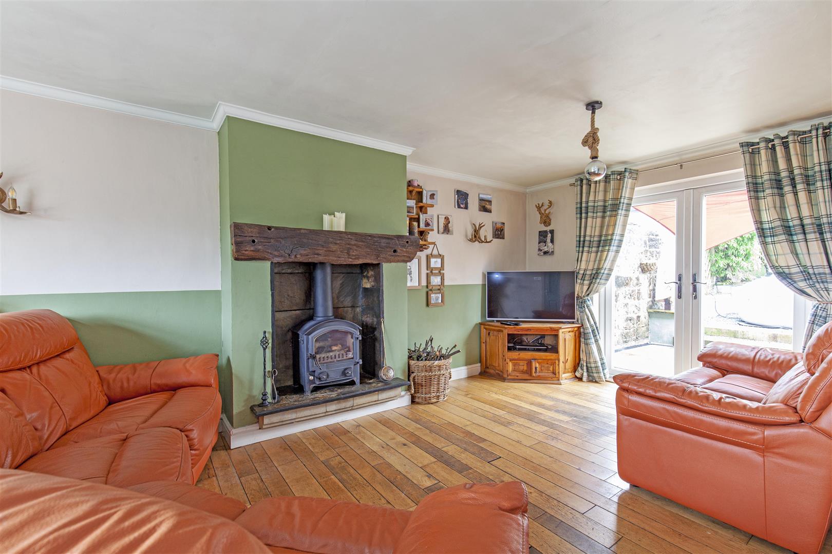 44, New Close, Eyam, Hope Valley, S32 5QX
