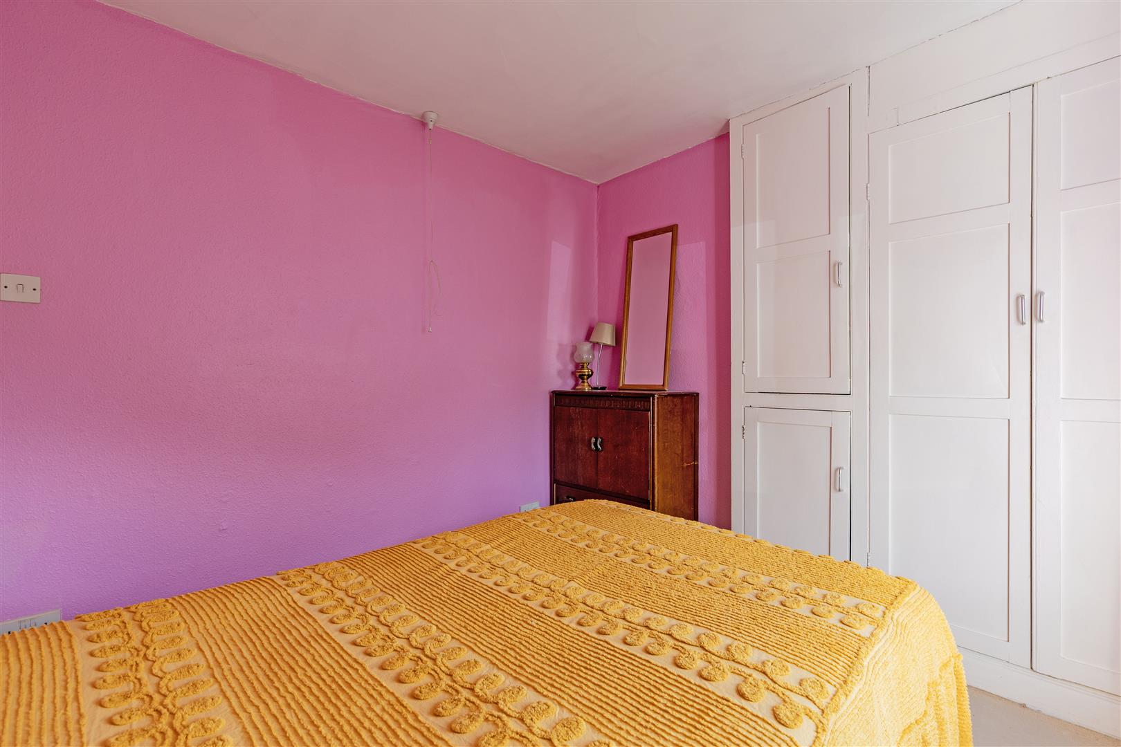 2, Denman Crescent, Stoney Middleton, Hope Valley, S32 4TG