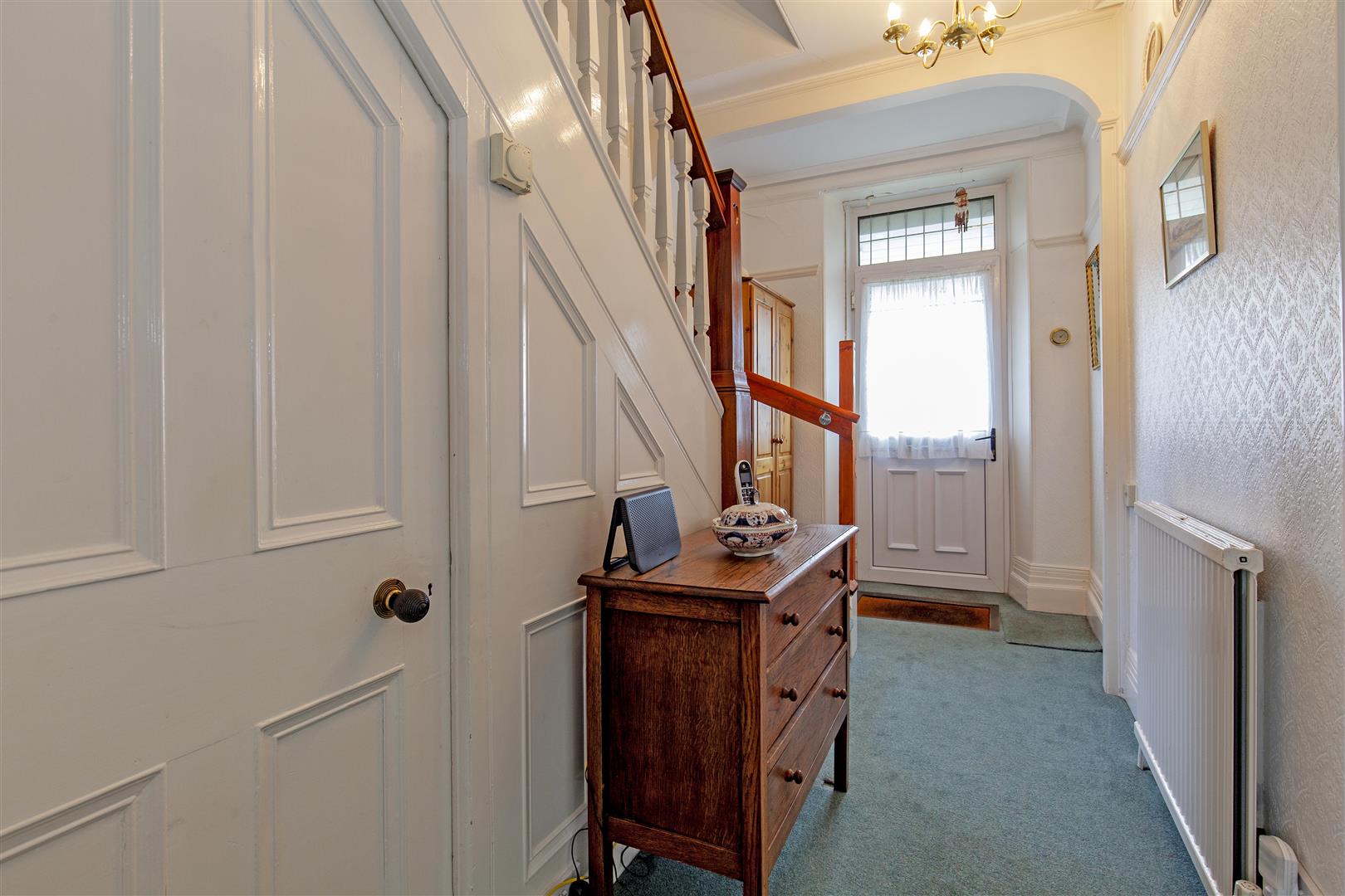 Ash Vale, Ninelands Road, Hathersage, Hope Valley, S32 1BJ