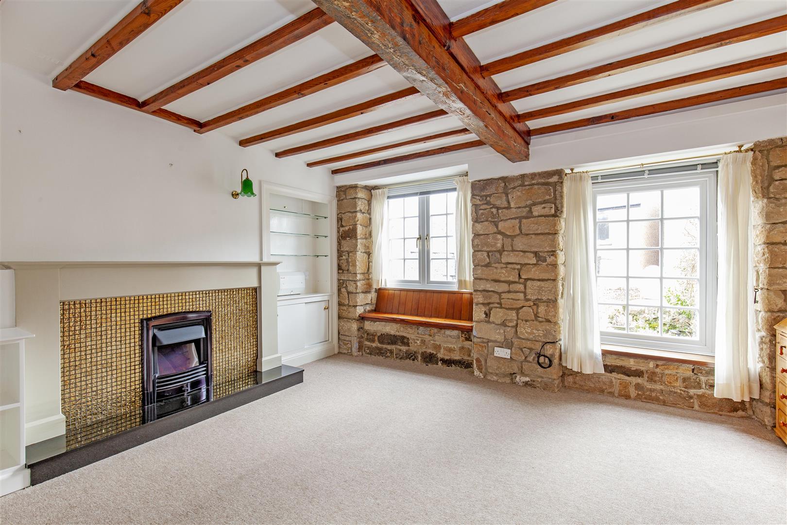 58, New Road, Holymoorside, Chesterfield, S42 7EN