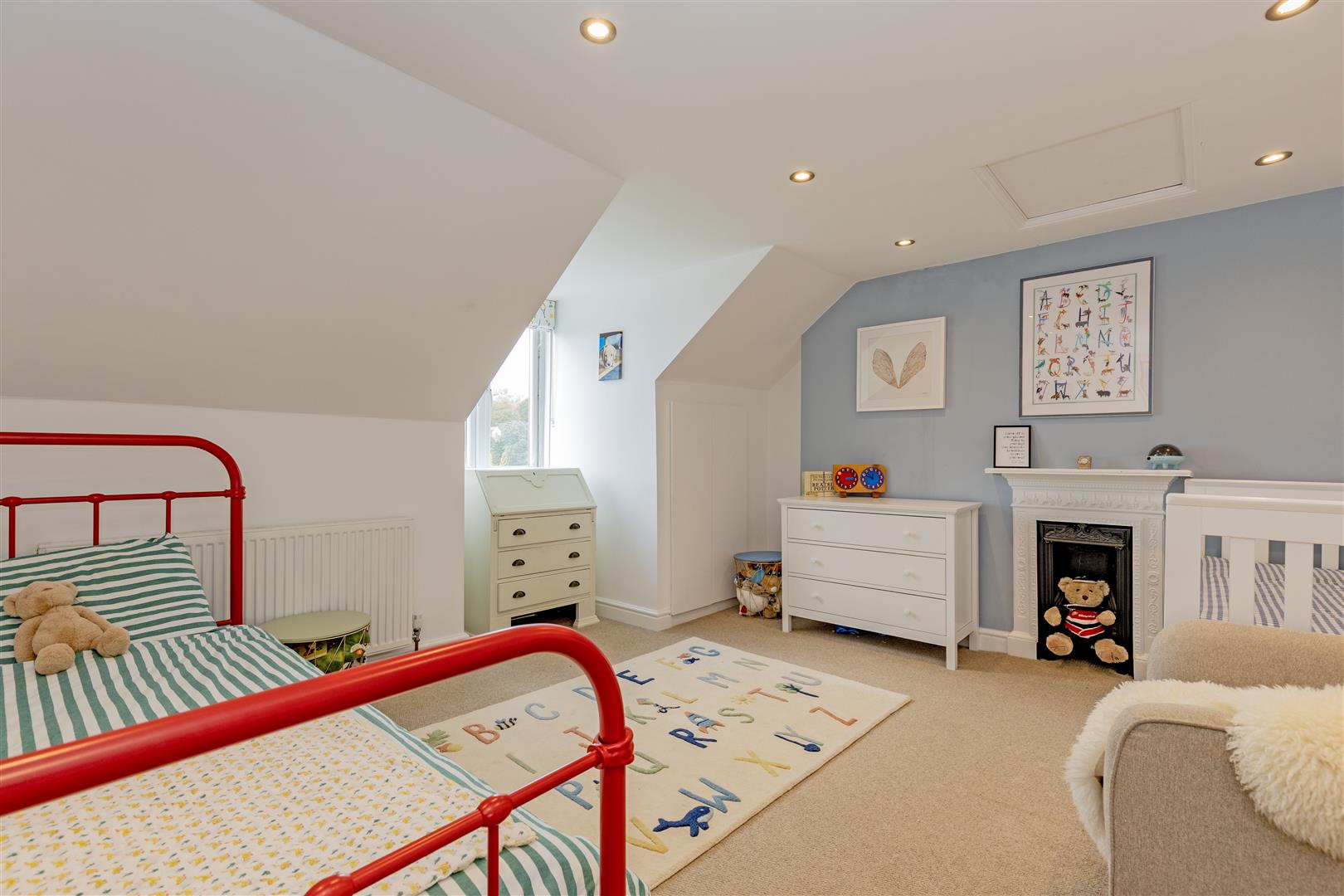 3, Club Row, Eyam, Hope Valley, S32 5QJ