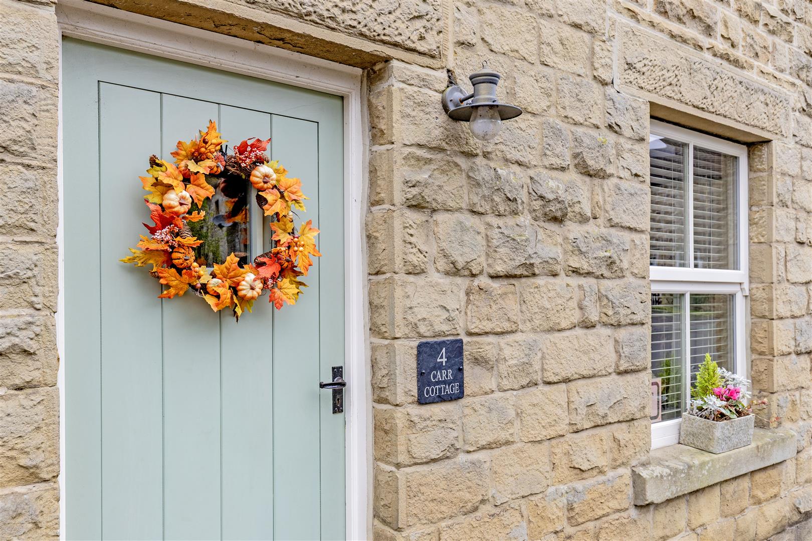 4 Carr Cottages, Townhead, Eyam, Hope Valley, S32 5RE