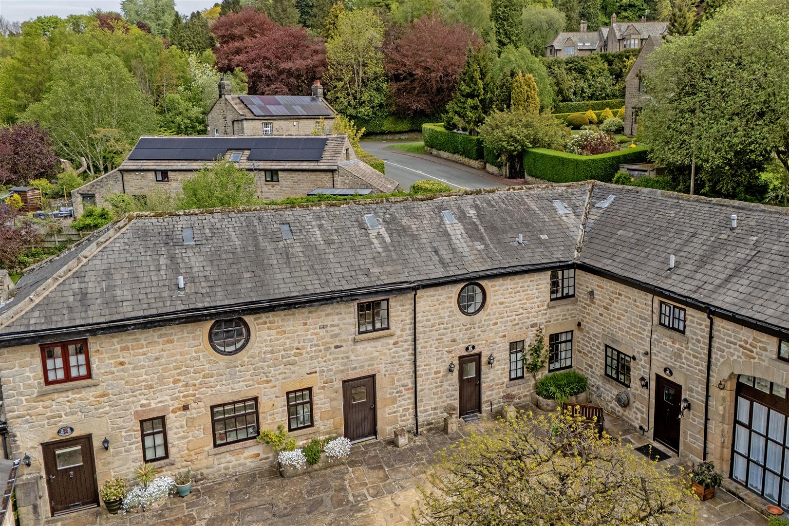 Knowle Cottage, Padley Mews, Main Road, Grindleford, Hope Valley, S32 2HE