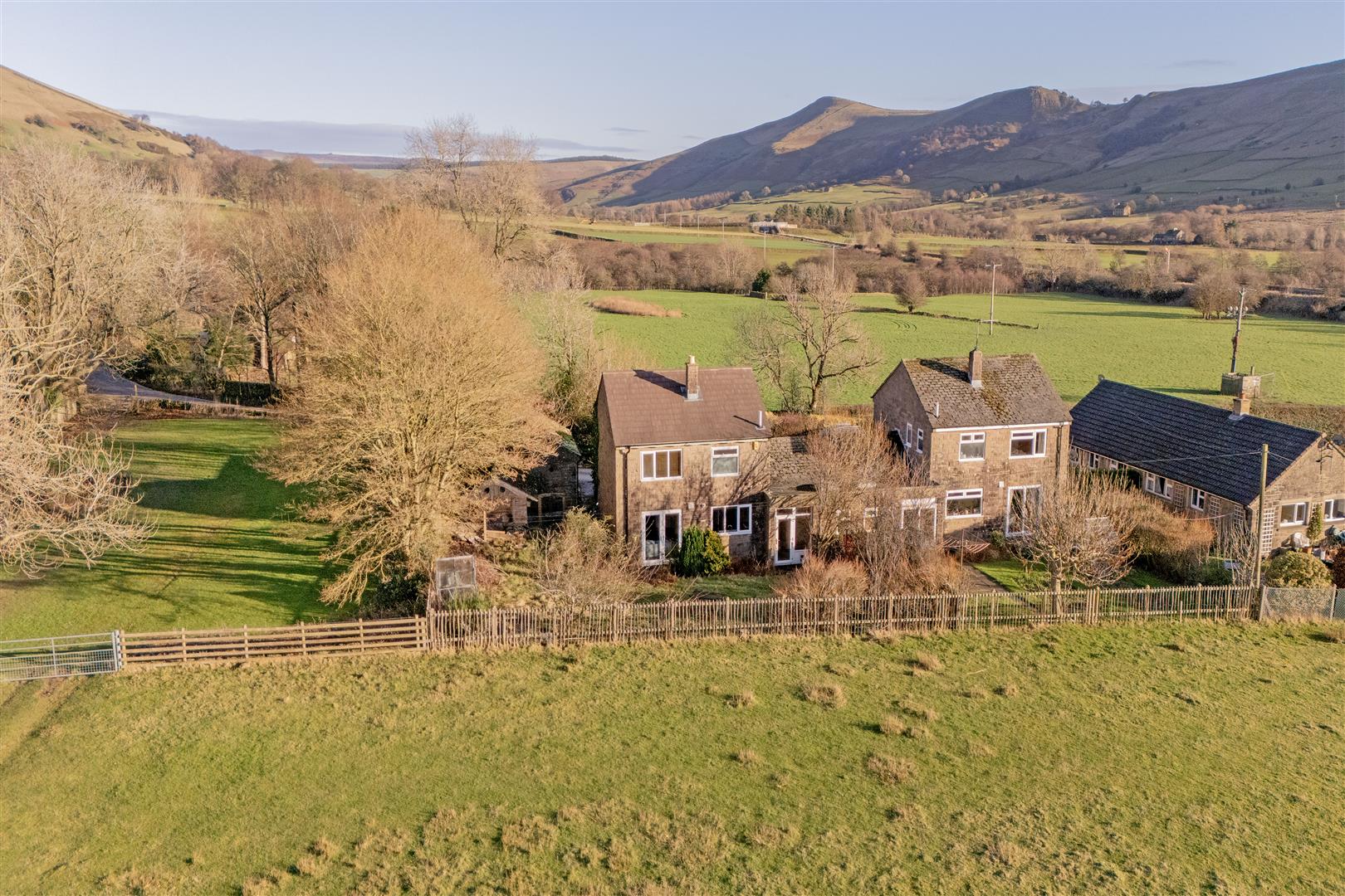 1 Police Houses, Edale, Hope Valley, S33 7ZA