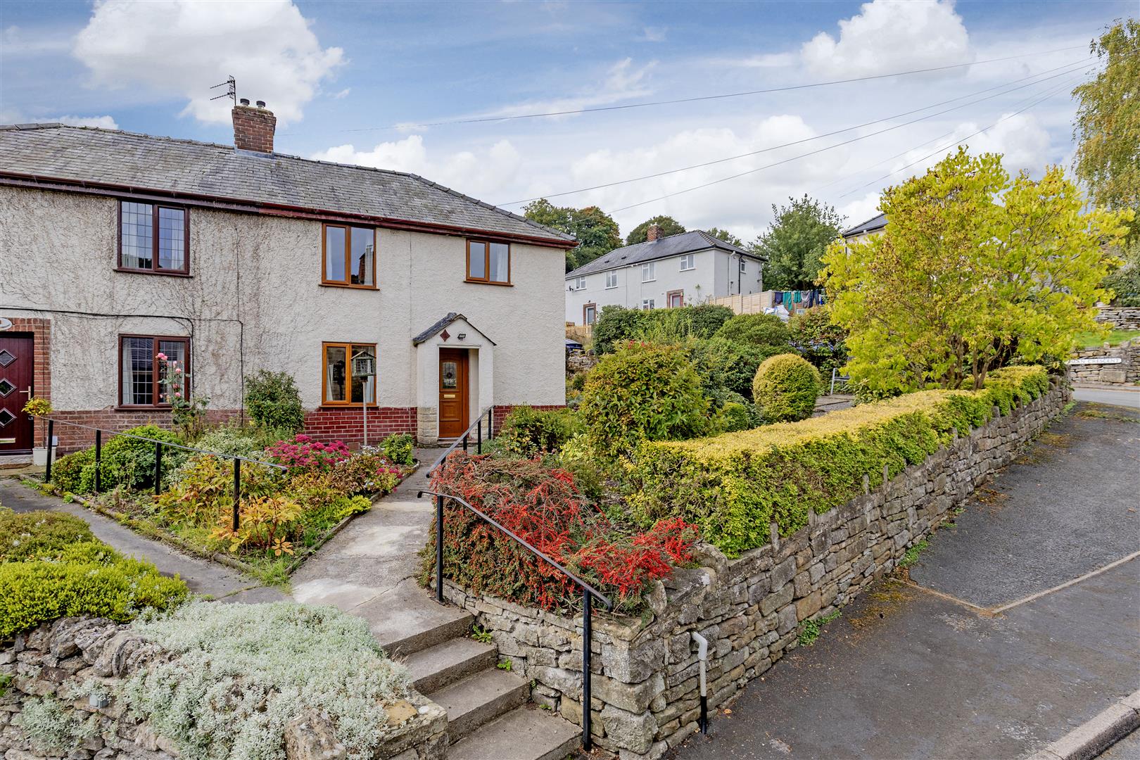 2, Denman Crescent, Stoney Middleton, Hope Valley, S32 4TG