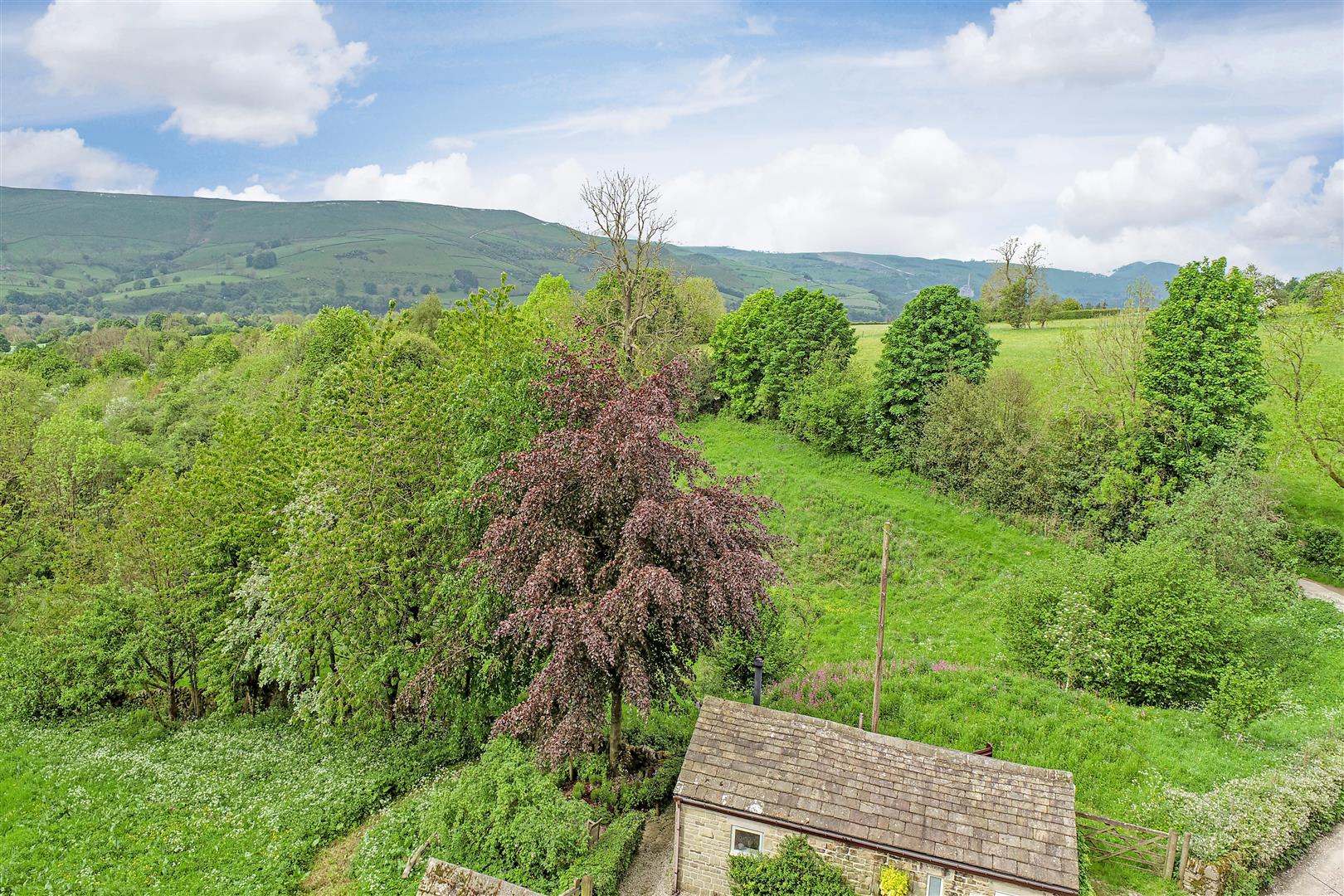Little Gatehouse, Gatehouse Lane, Hathersage, Hope Valley, S32 1BQ