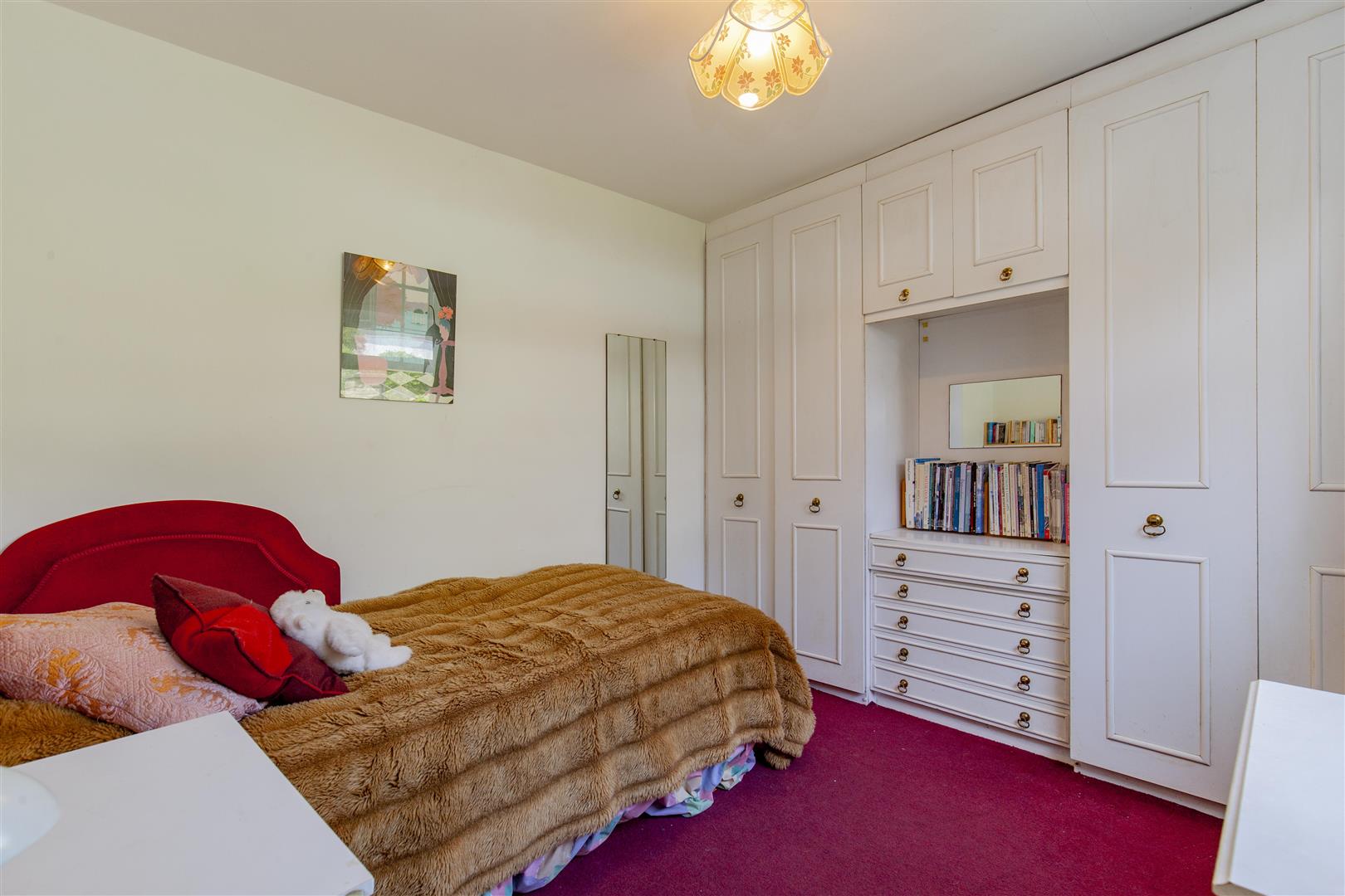 Pax, 5 Derwent Lane, Hathersage, Hope Valley, S32 1AS