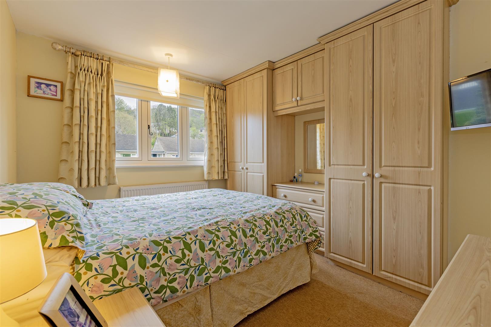 4, Lowside Close, Calver, Hope Valley, S32 3WZ