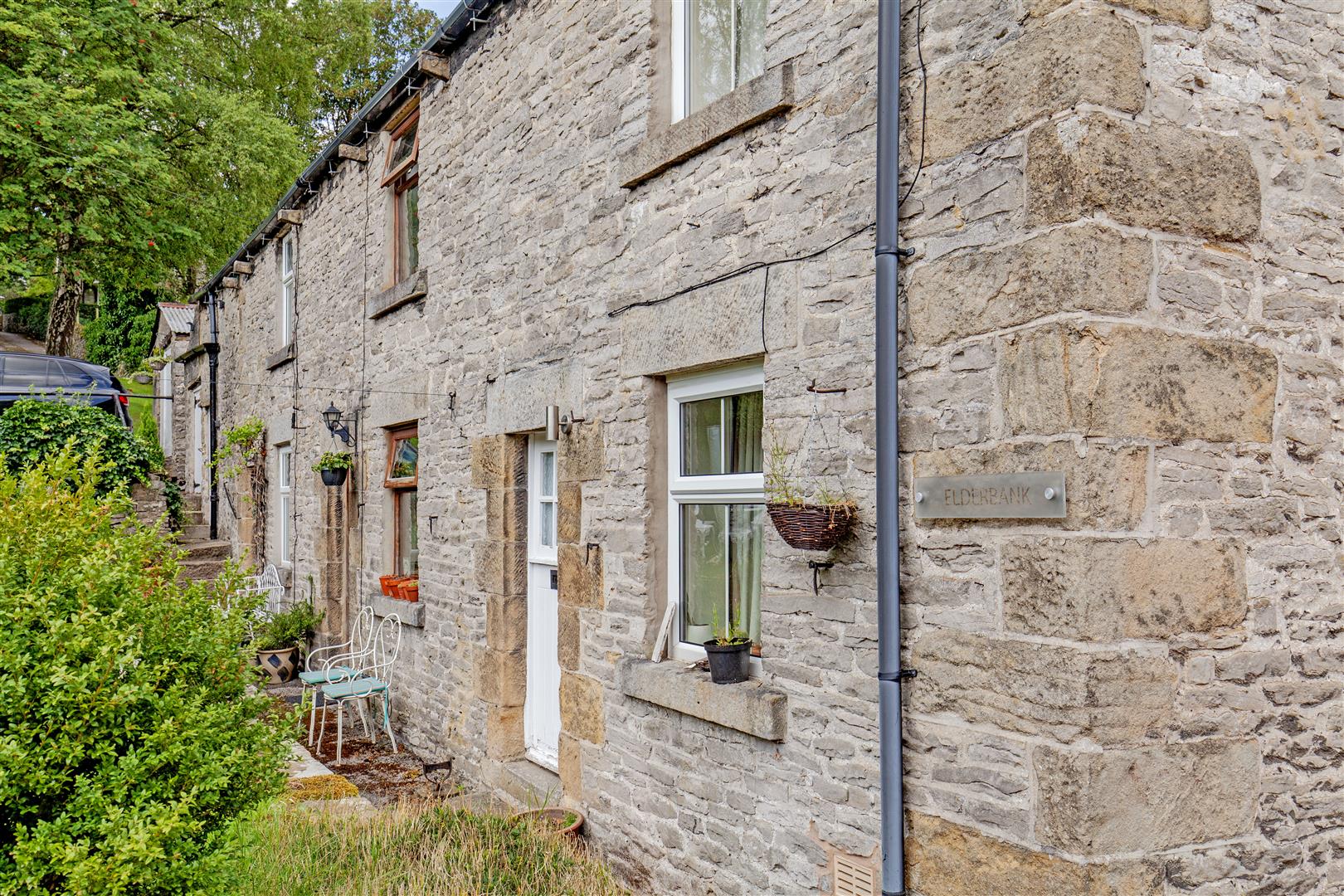 2 Elderbank, Hugh Lane, Bradwell, Hope Valley, S33 9JB