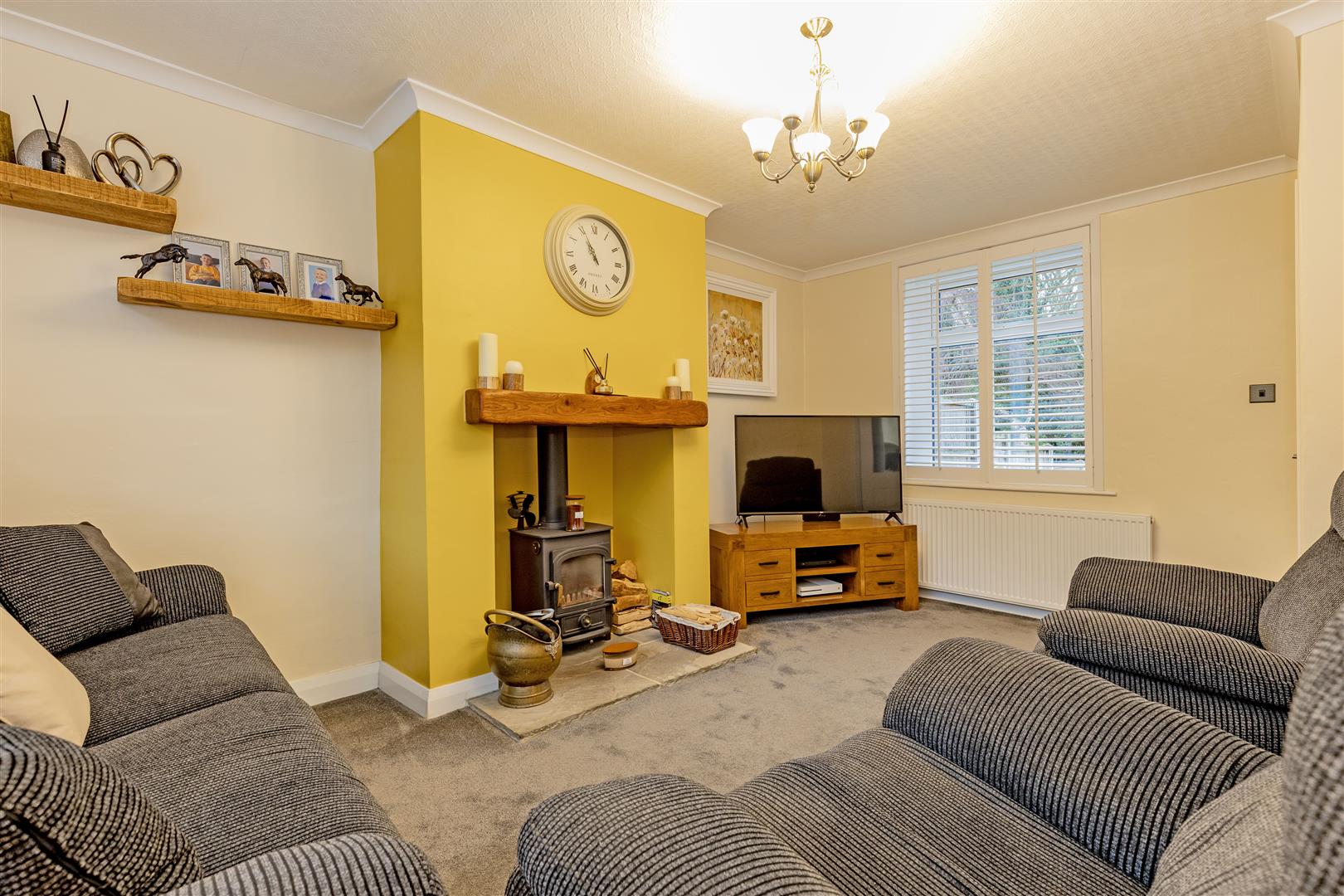 4, Greenhead Park, Bamford, Hope Valley, S33 0AS