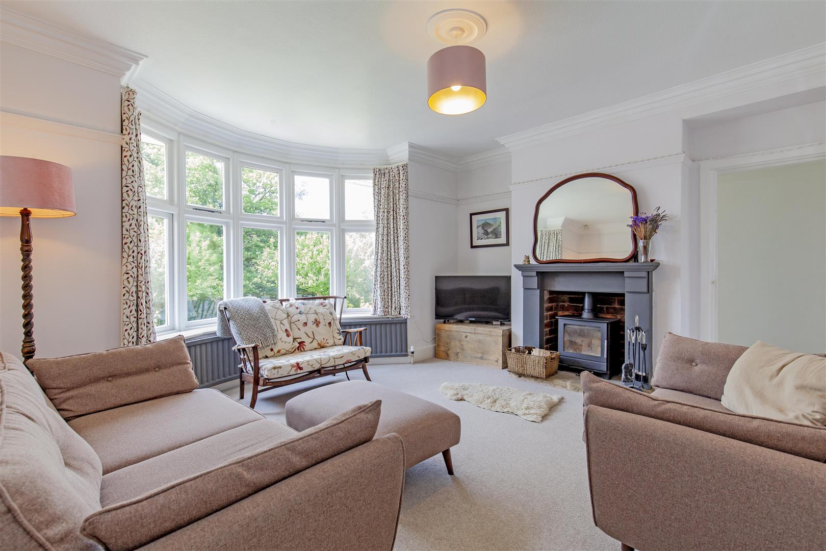 Thorn Cottage, Froggatt Lane, Froggatt, Hope Valley, S32 3ZA