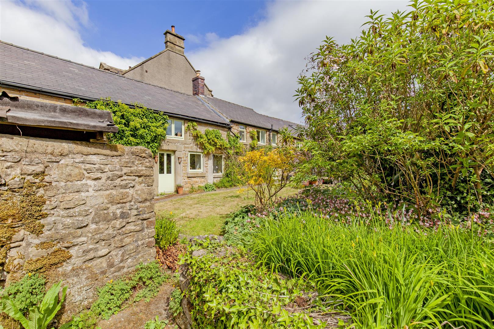 Ash House, Great Hucklow, Buxton, SK17 8RF