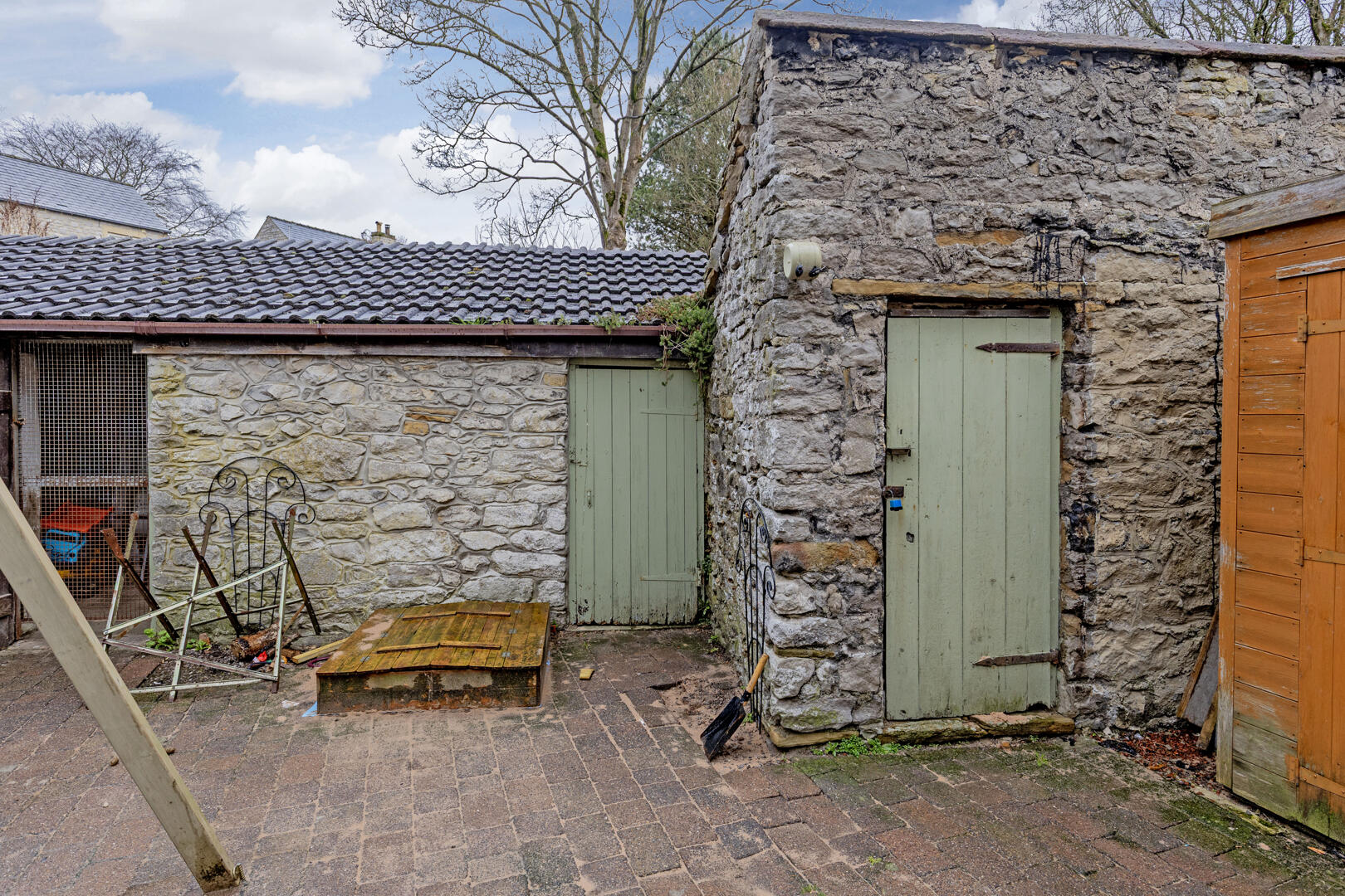 Atlanta House, Micklow Lane, Bradwell, Hope Valley, S33 9JH