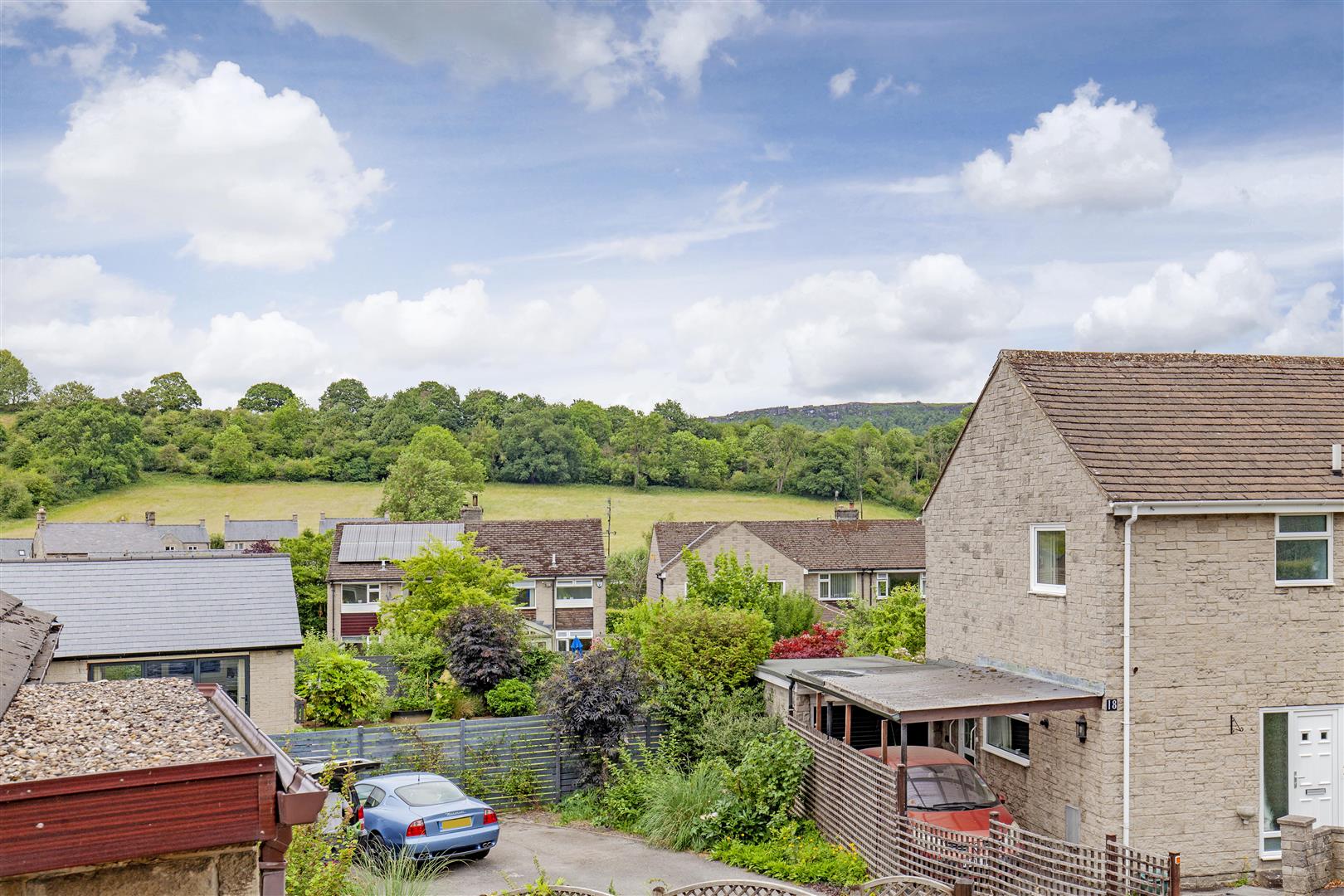 16, Lowside Close, Calver, Hope Valley, Derbyshire, S32 3WZ