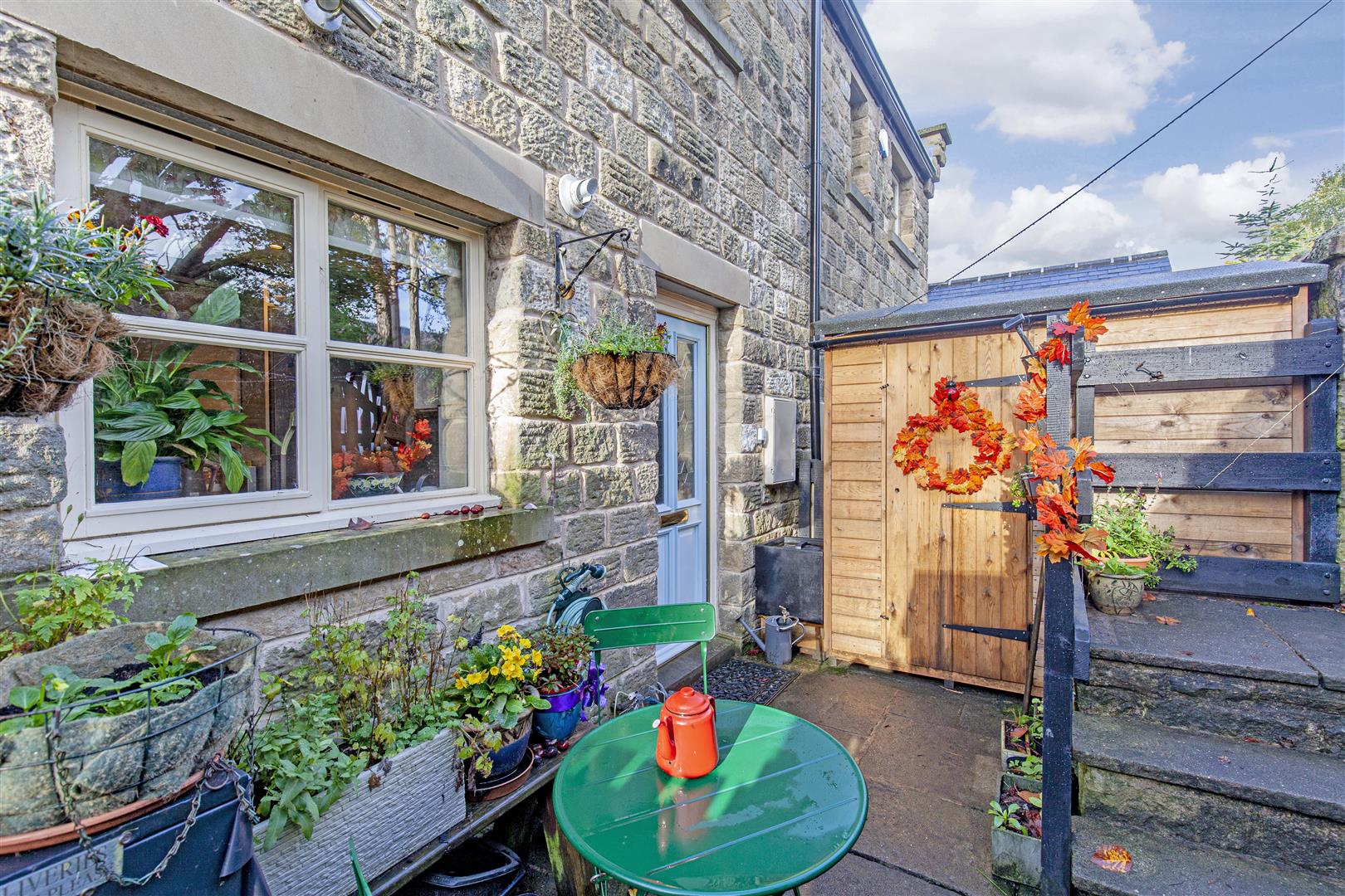 1 Birchinlee Cottage, The Hollow, Bamford, Hope Valley, S33 0AU