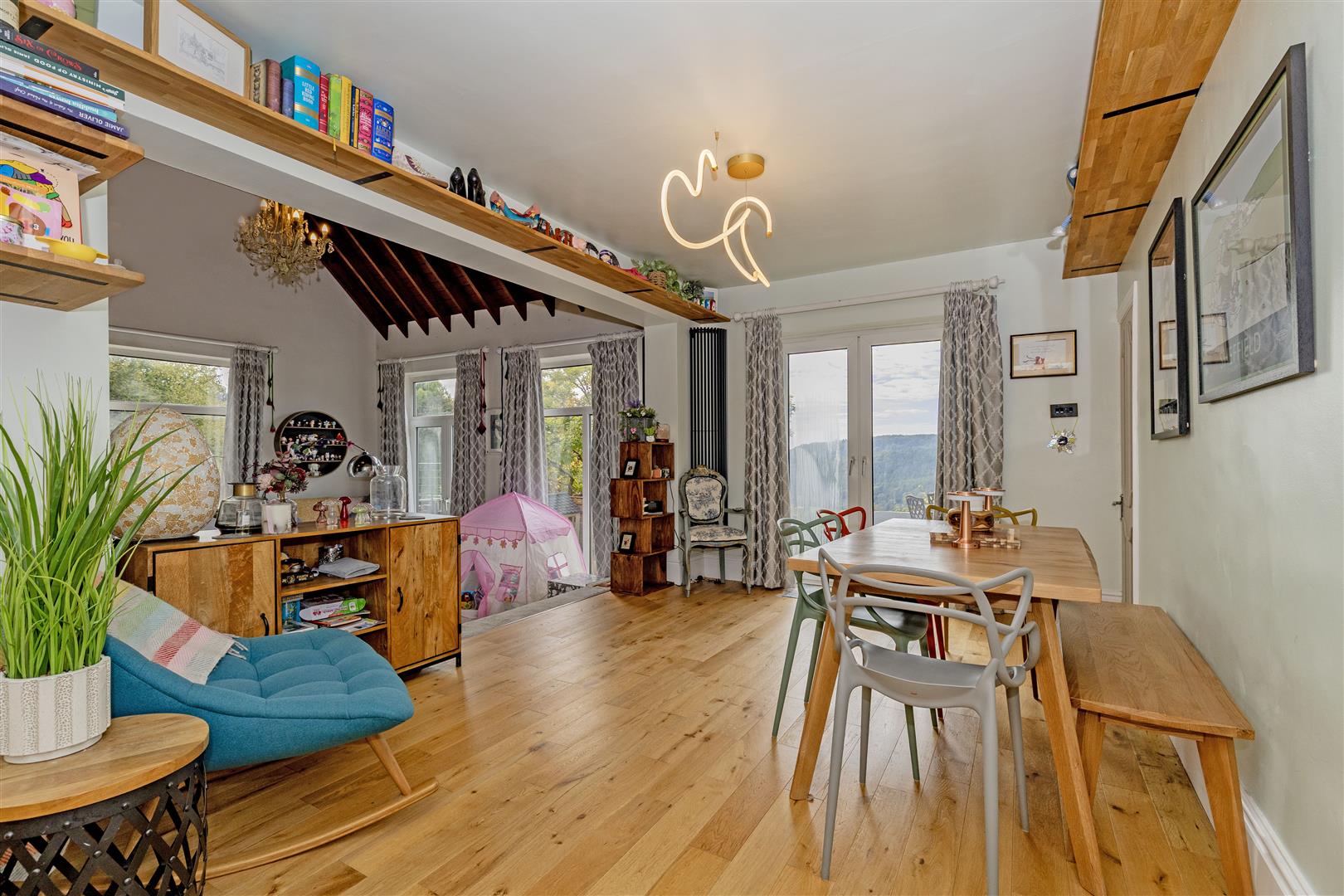 Heather Croft, Sheffield Road, Hathersage, Hope Valley, S32 1DA