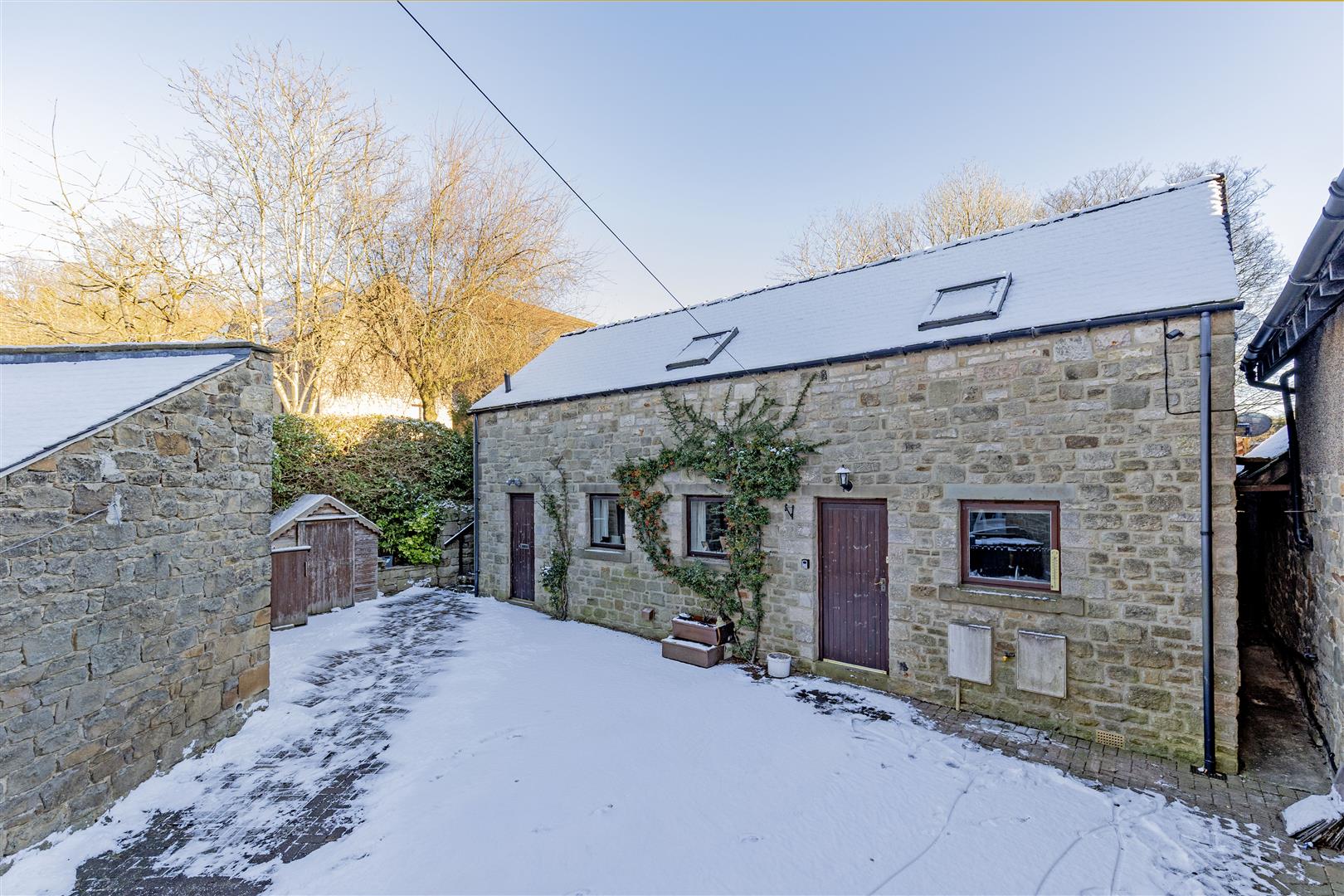 Jaywyze Cottage, Main Road, Bamford, Hope Valley, S33 0AY