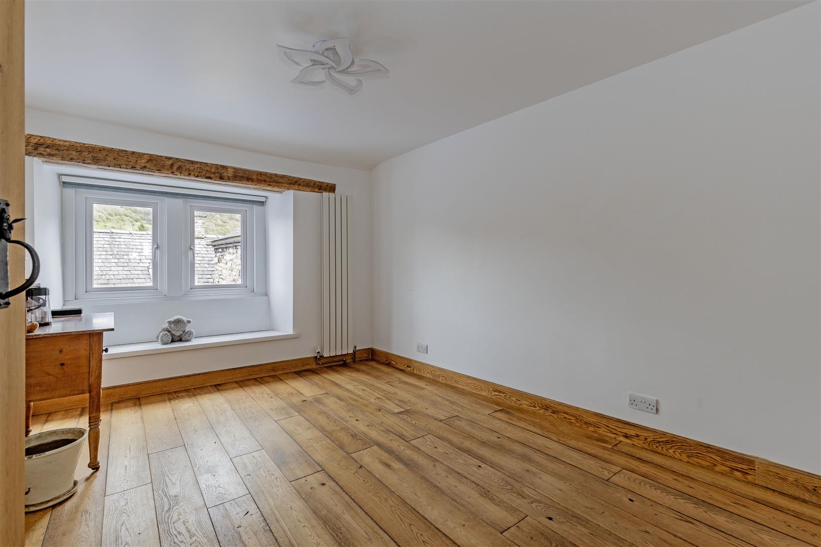 High Peak House, Towngate, Bradwell, Hope Valley, S33 9JX