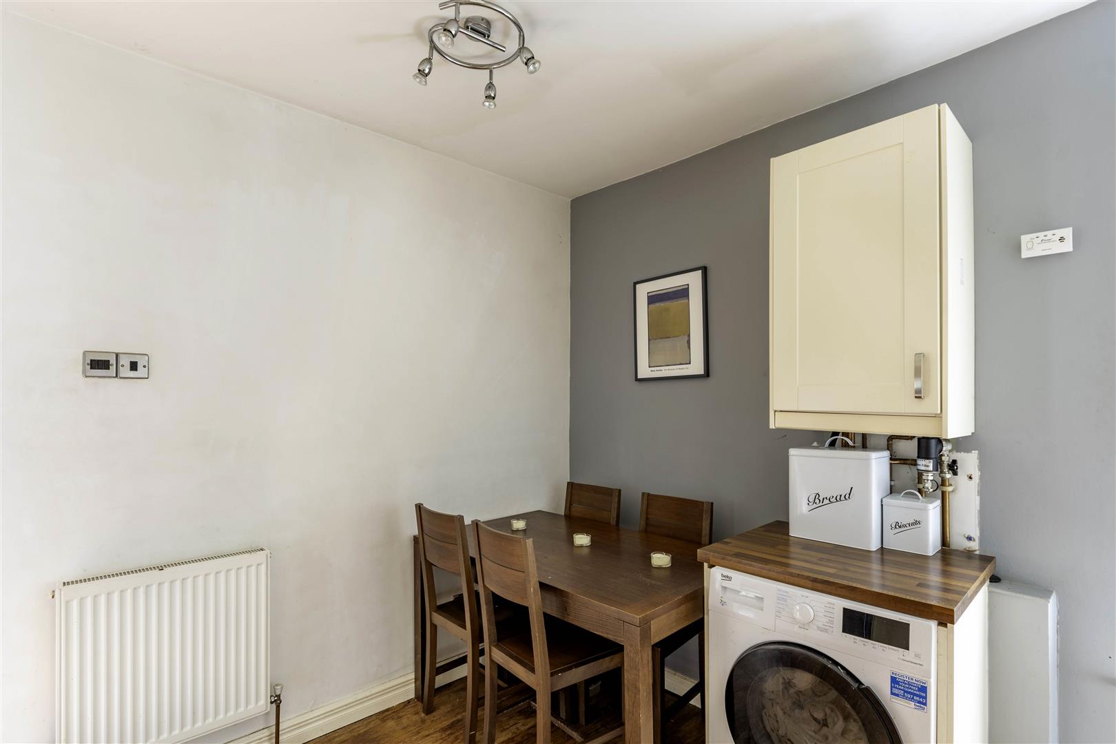1a Bank House Row, Station Road, Hathersage, Hope Valley, S32 1DD