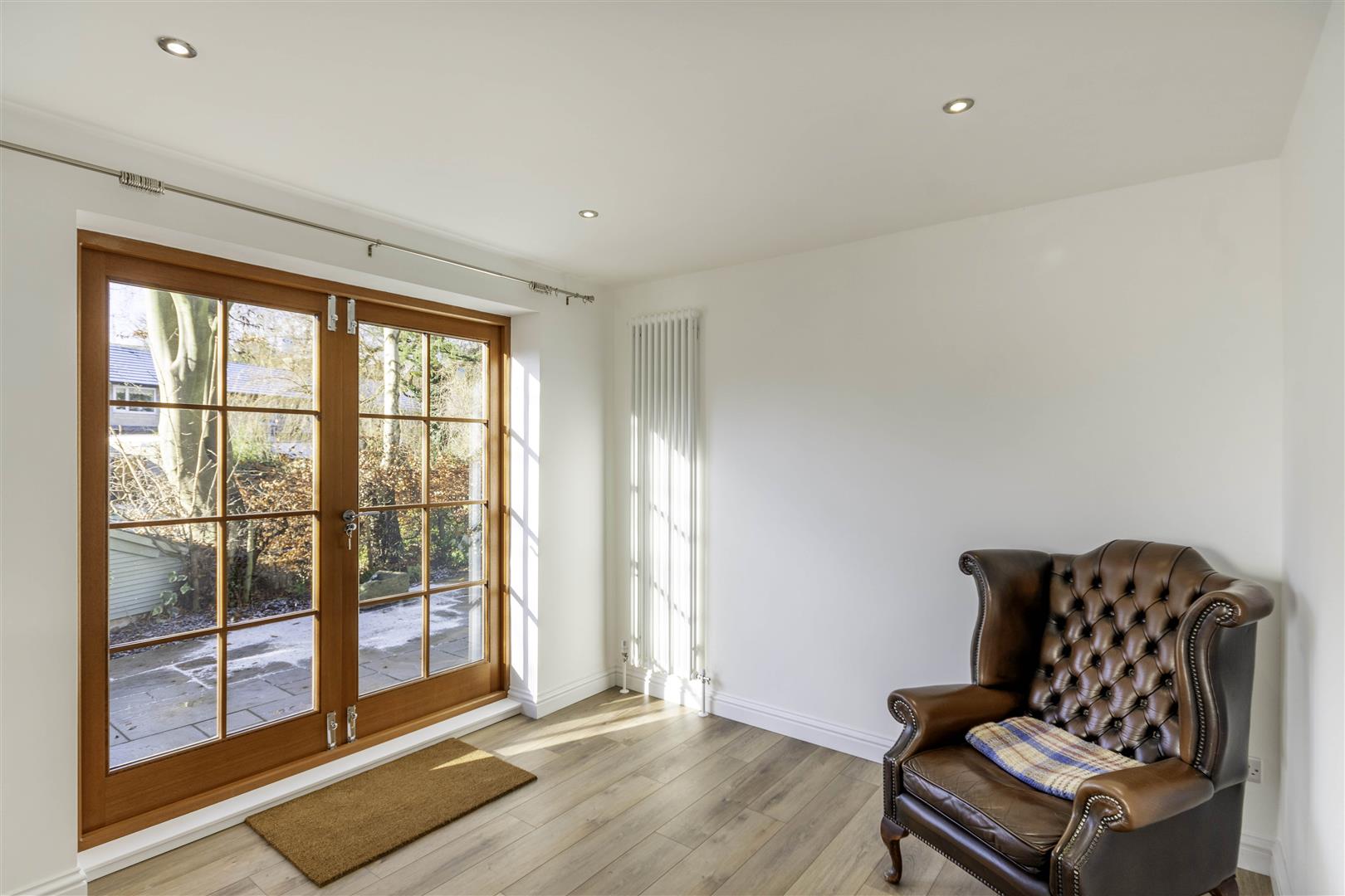 1, Cornmill Close, Calver, Hope Valley, S32 3XZ