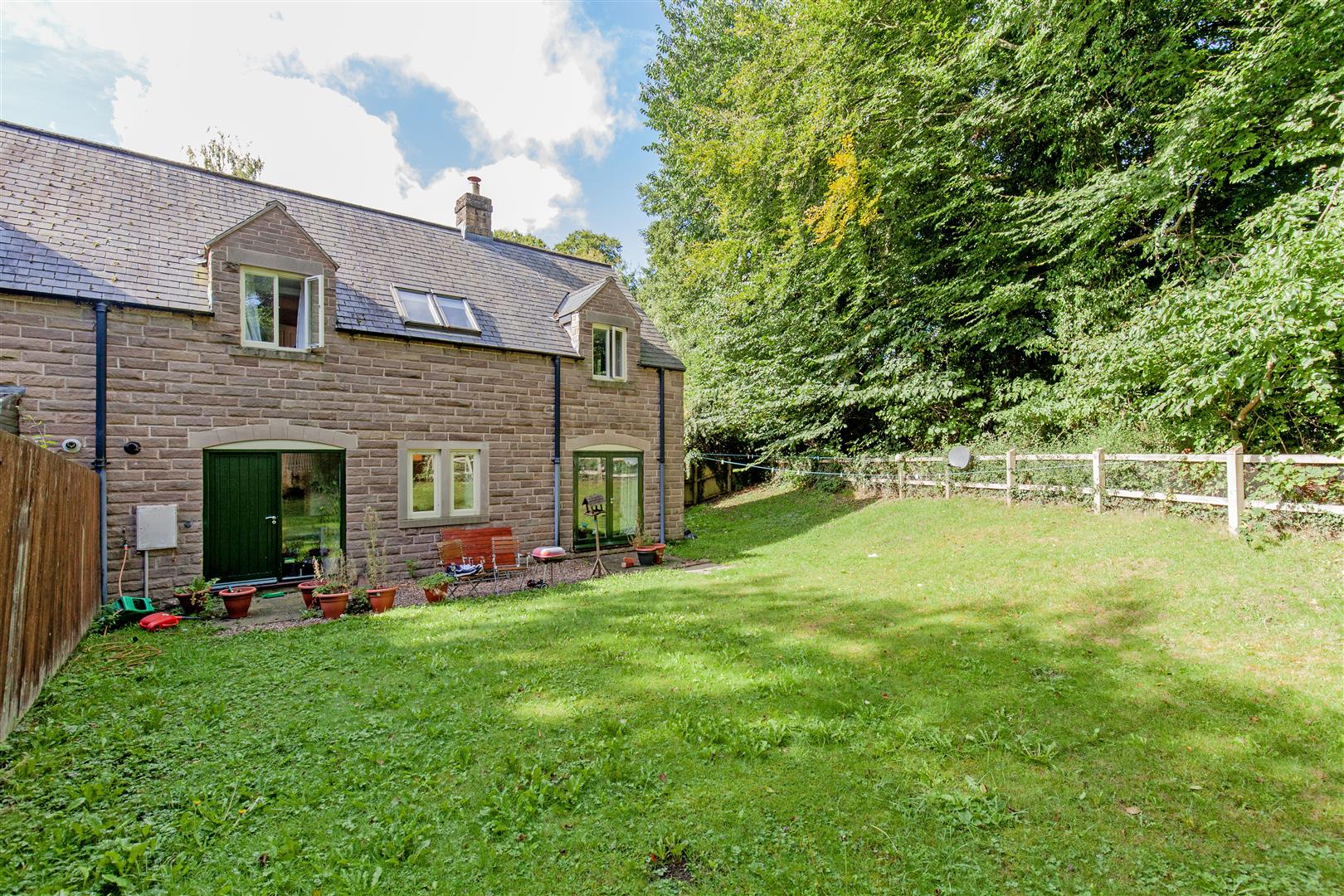 2 The Stables, Calver Mill, Calver, Hope Valley, S32 3YY