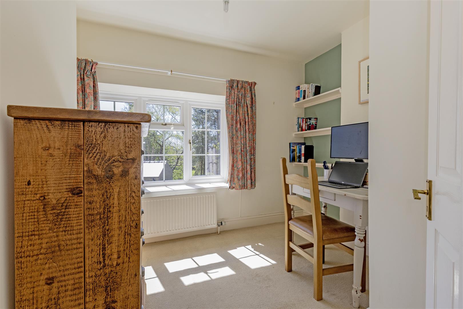 Warren Cottage, The Green, Curbar, Hope Valley, S32 3YH