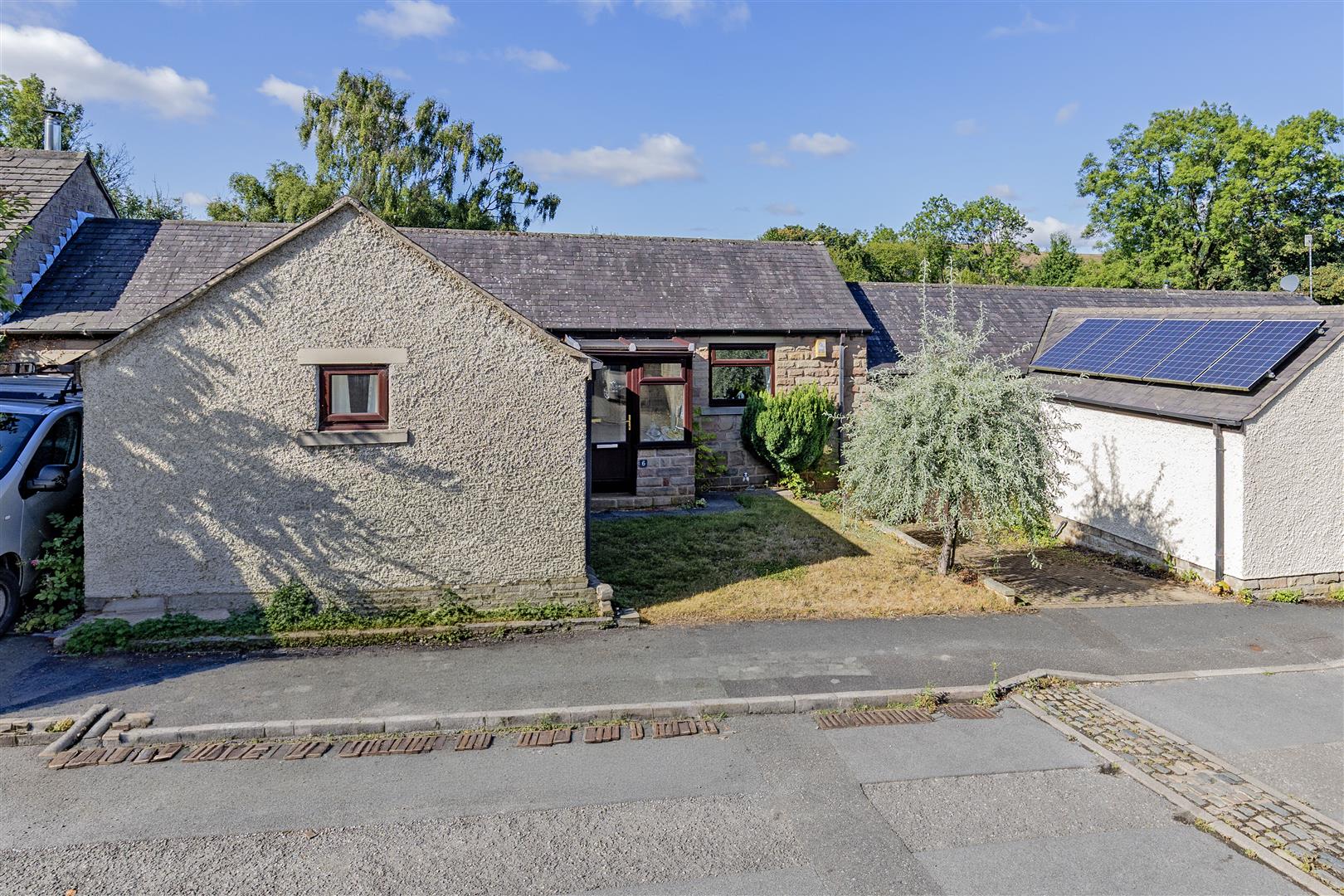 6, Ladybower Drive, Hathersage, Hope Valley, S32 1DR