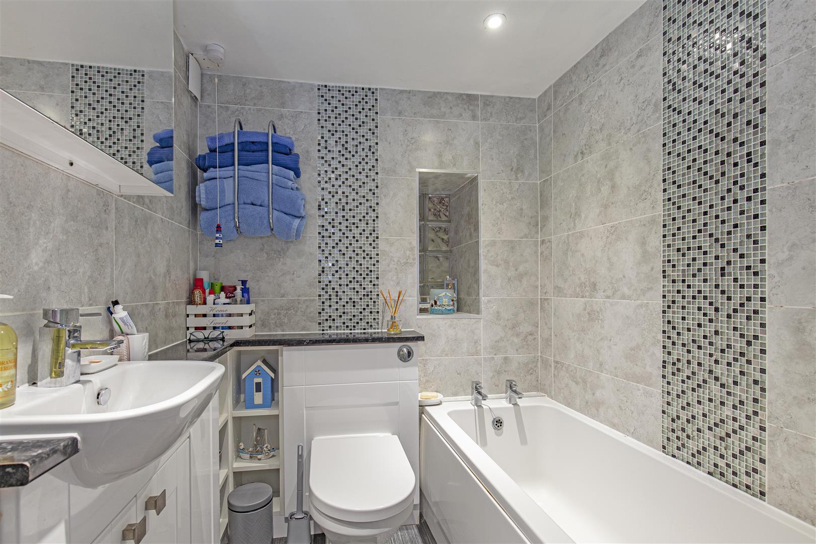 Inglenook, Sir William Hill Road, Grindleford, Hope Valley, S32 2HS