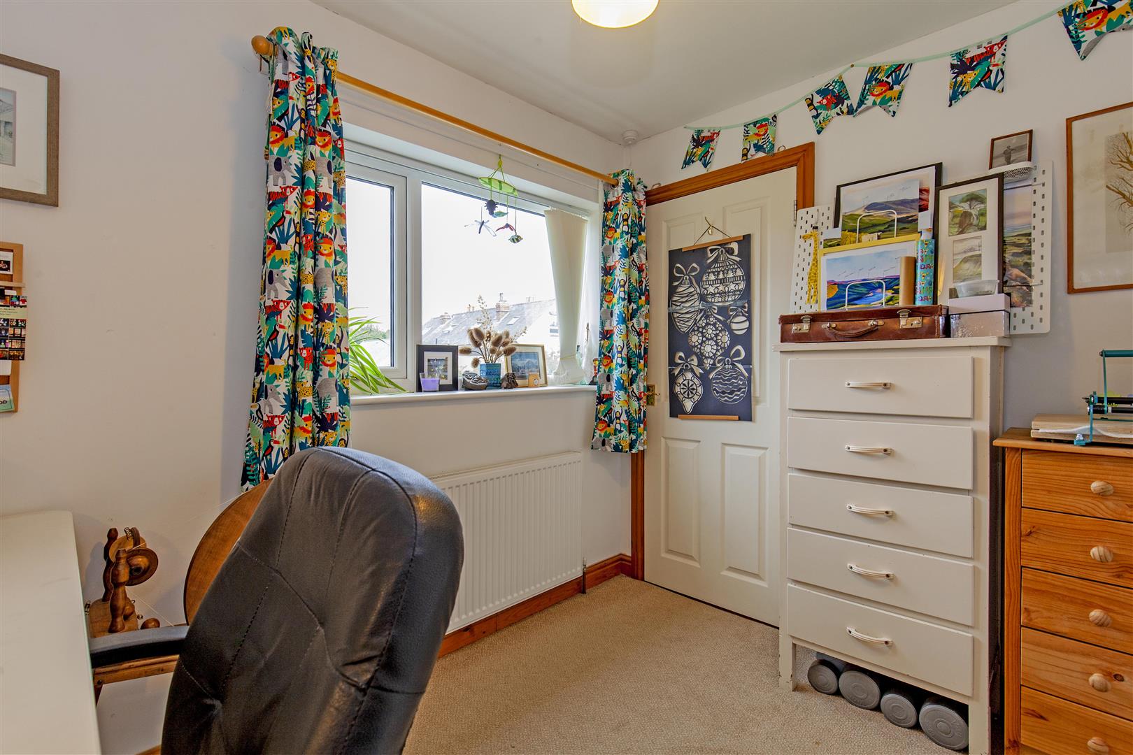 4, Marsh Avenue, Hope, Hope Valley, S33 6RJ