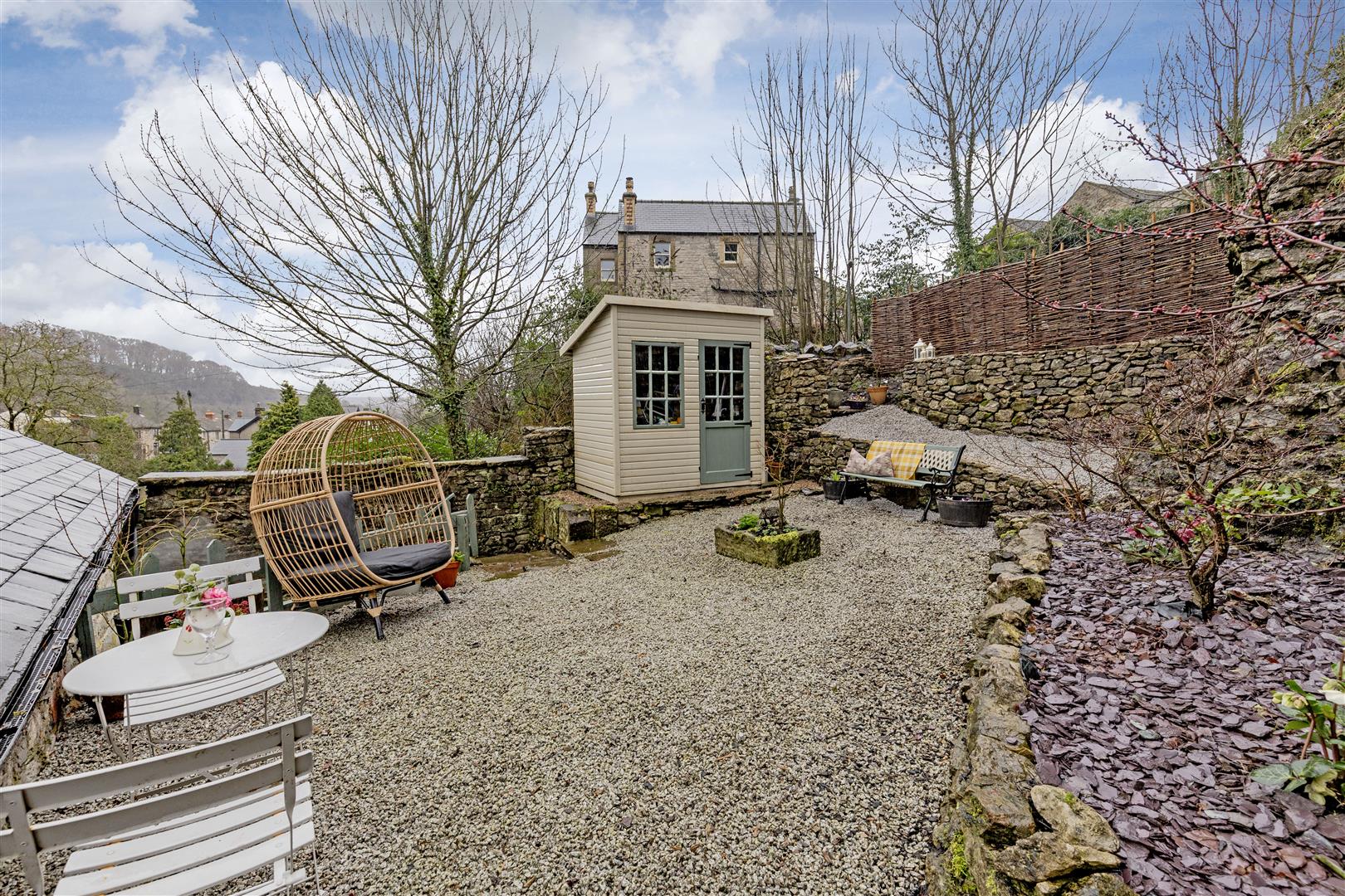 1 Royal Oak Mews, The Dale, Stoney Middleton, Hope Valley, S32 4TE