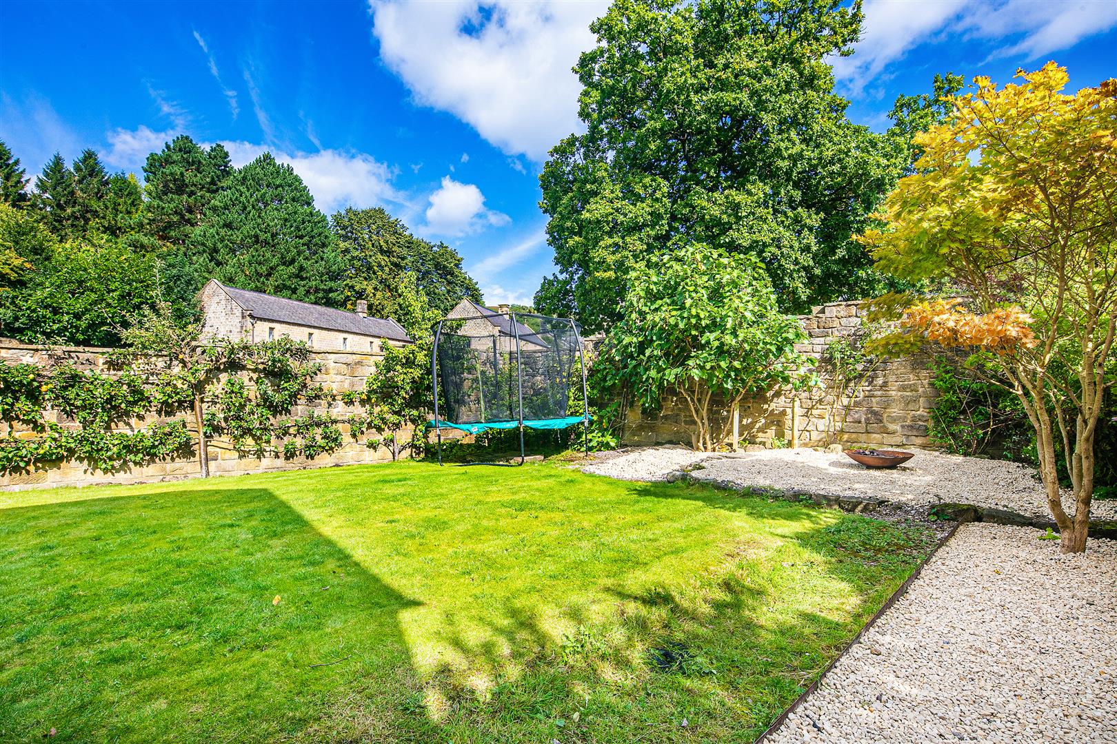 Greystones Cottage, Main Road, Hathersage, Hope Valley, S32 1BB