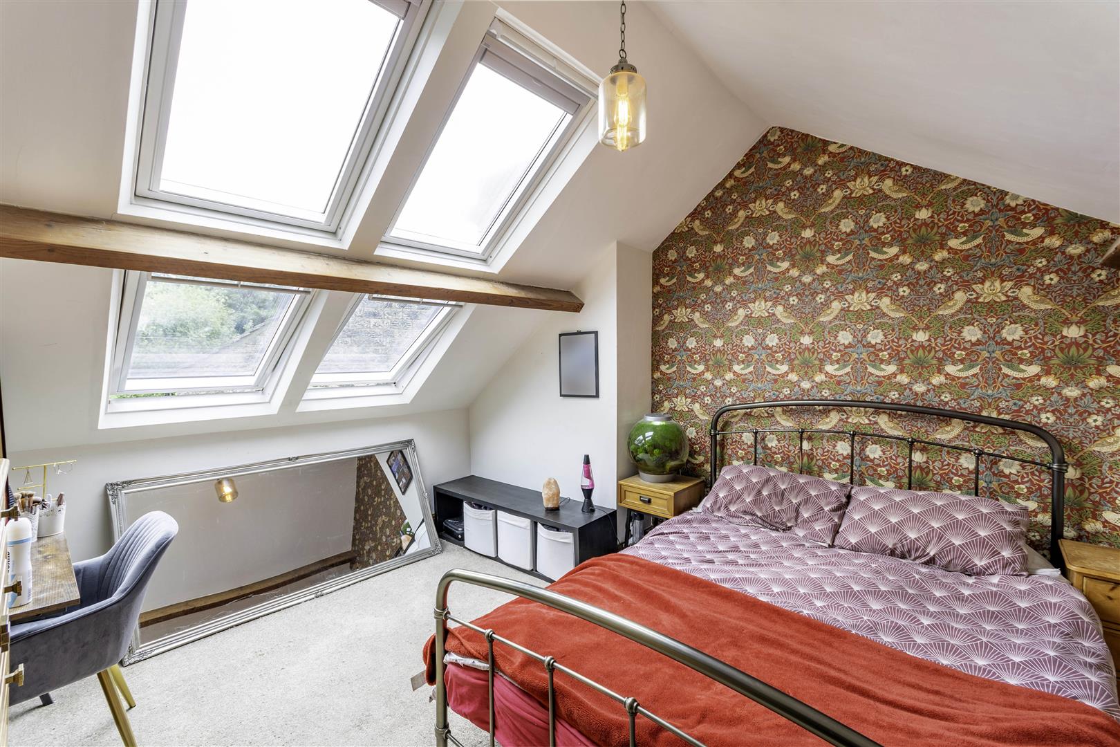 1a Bank House Row, Station Road, Hathersage, Hope Valley, S32 1DD