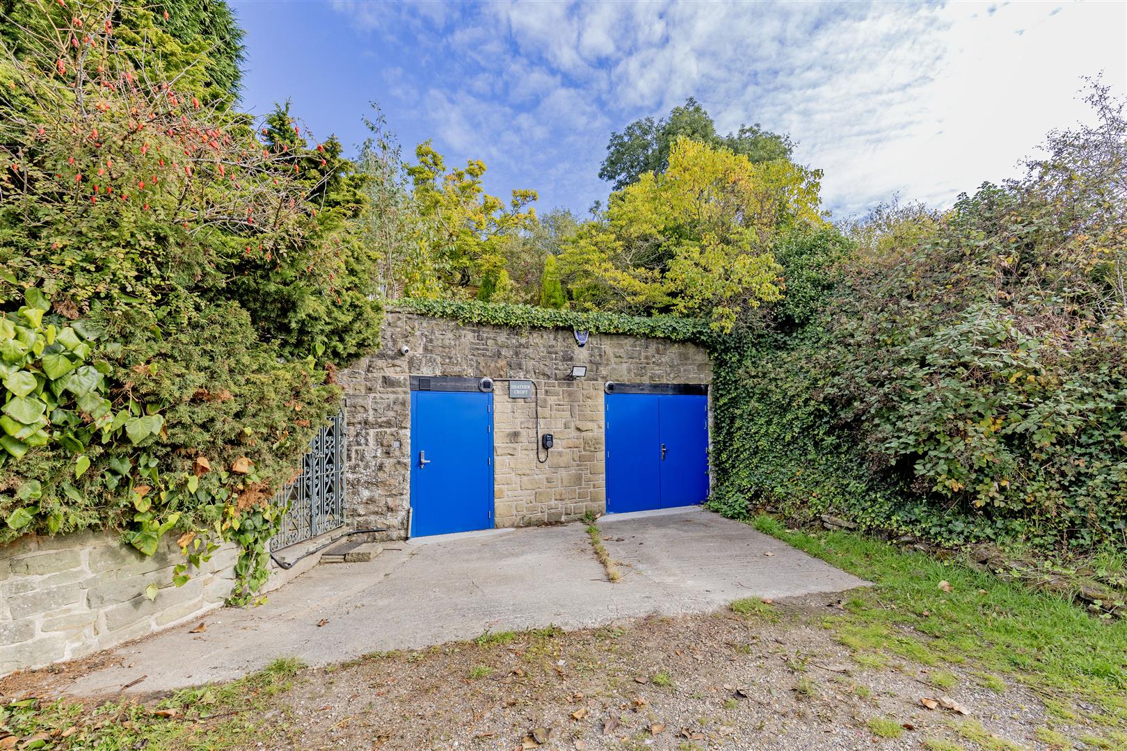 Heather Croft, Sheffield Road, Hathersage, Hope Valley, S32 1DA