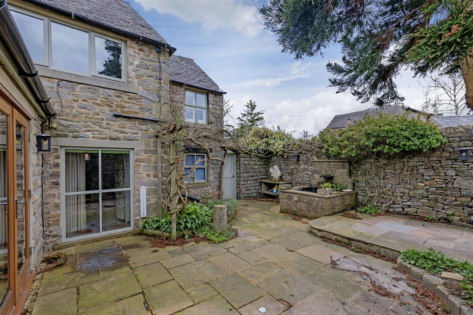 Bank View, Calver Bridge, Calver, Hope Valley, S32 3XA