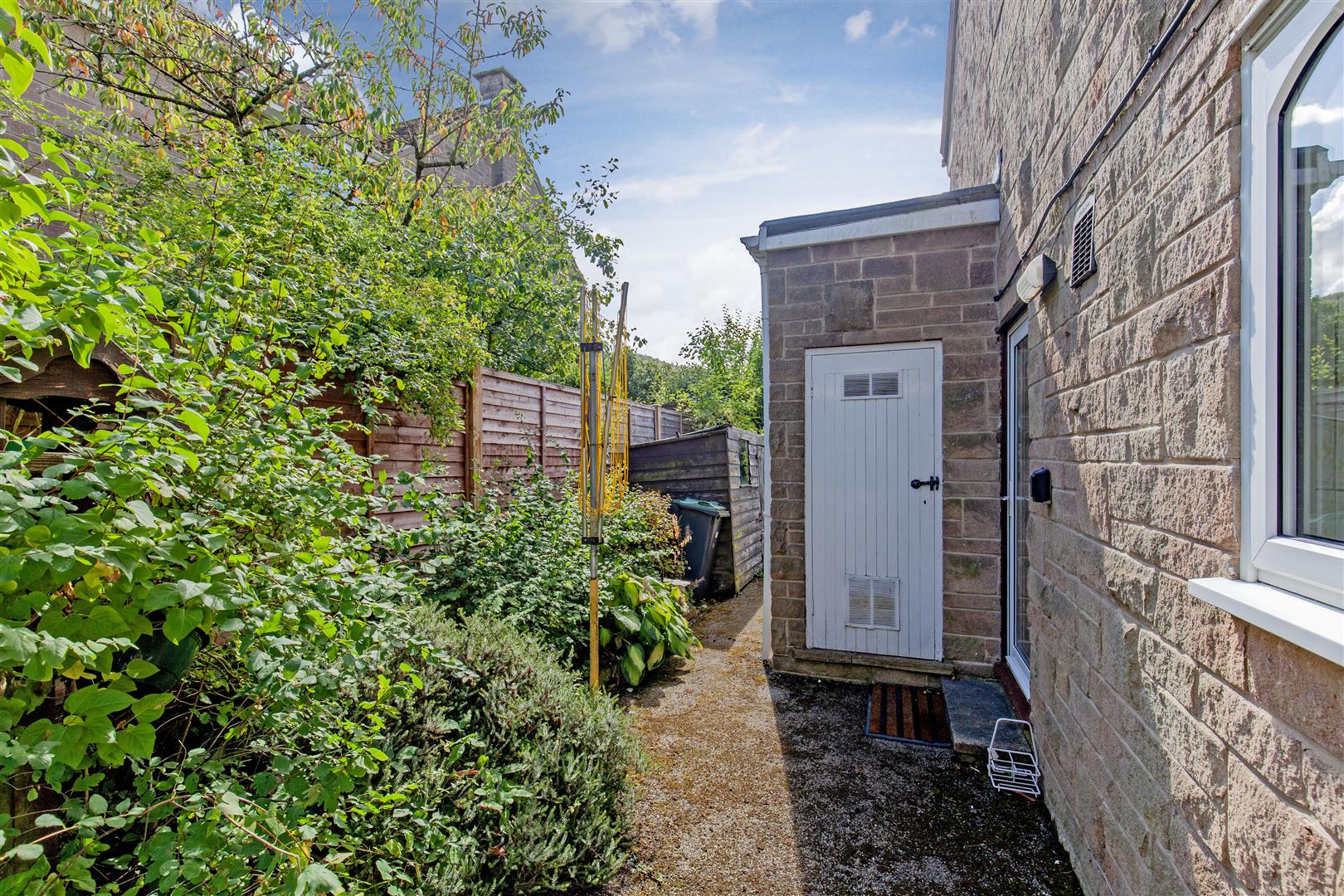 Strebor House, 4 St. Helens Croft, Grindleford, Hope Valley, S32 2JG