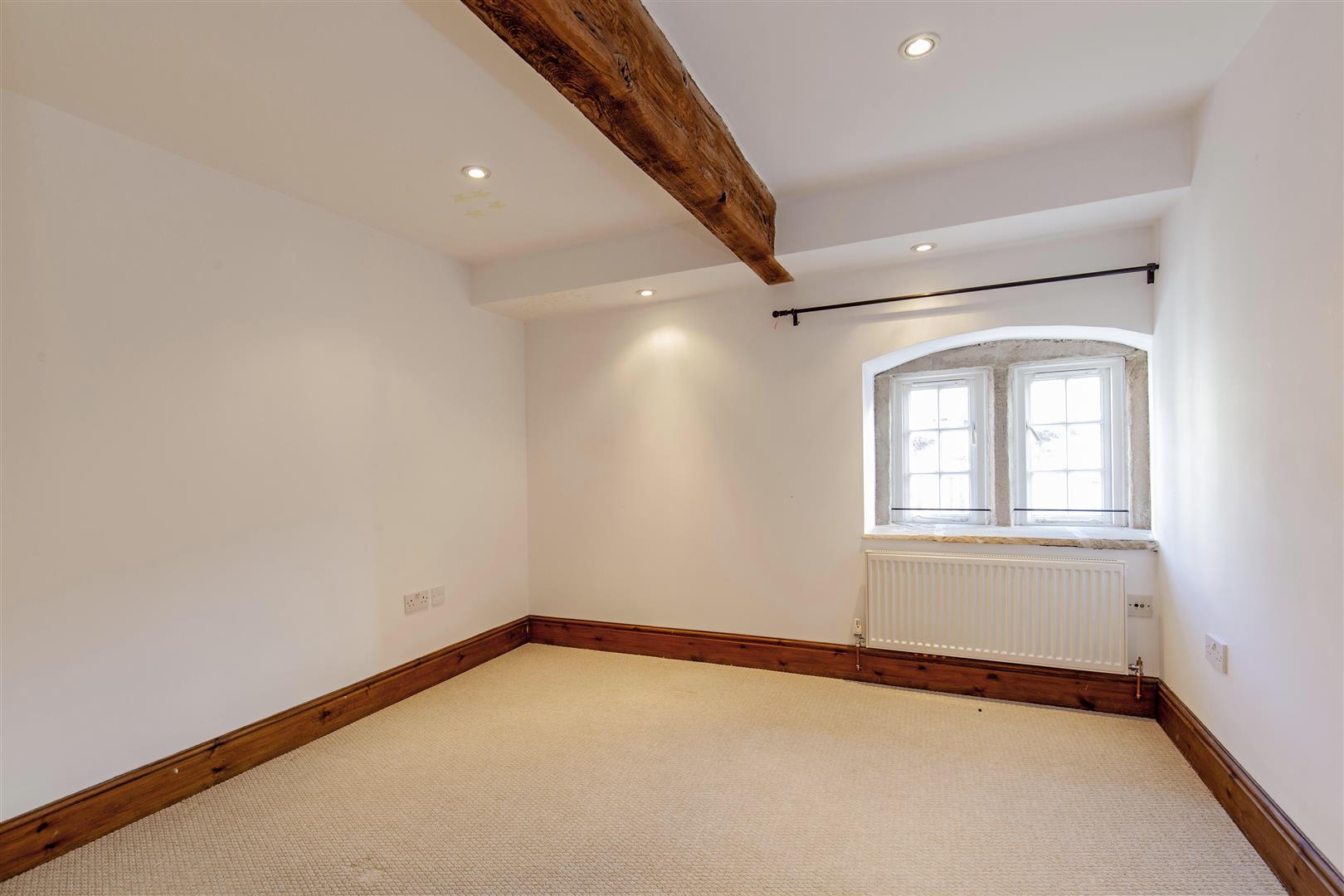 The Penthouse, 1 The Old Malthouse, The Bank, Stoney Middleton, Hope Valley, S32 4TD