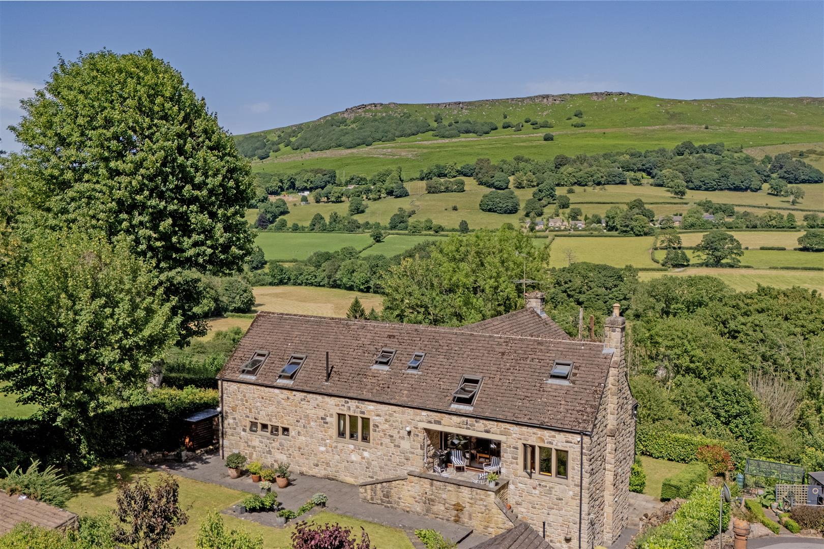 Elgin House, Carr Lane, Thornhill, Bamford, Derbyshire, S33 0AJ