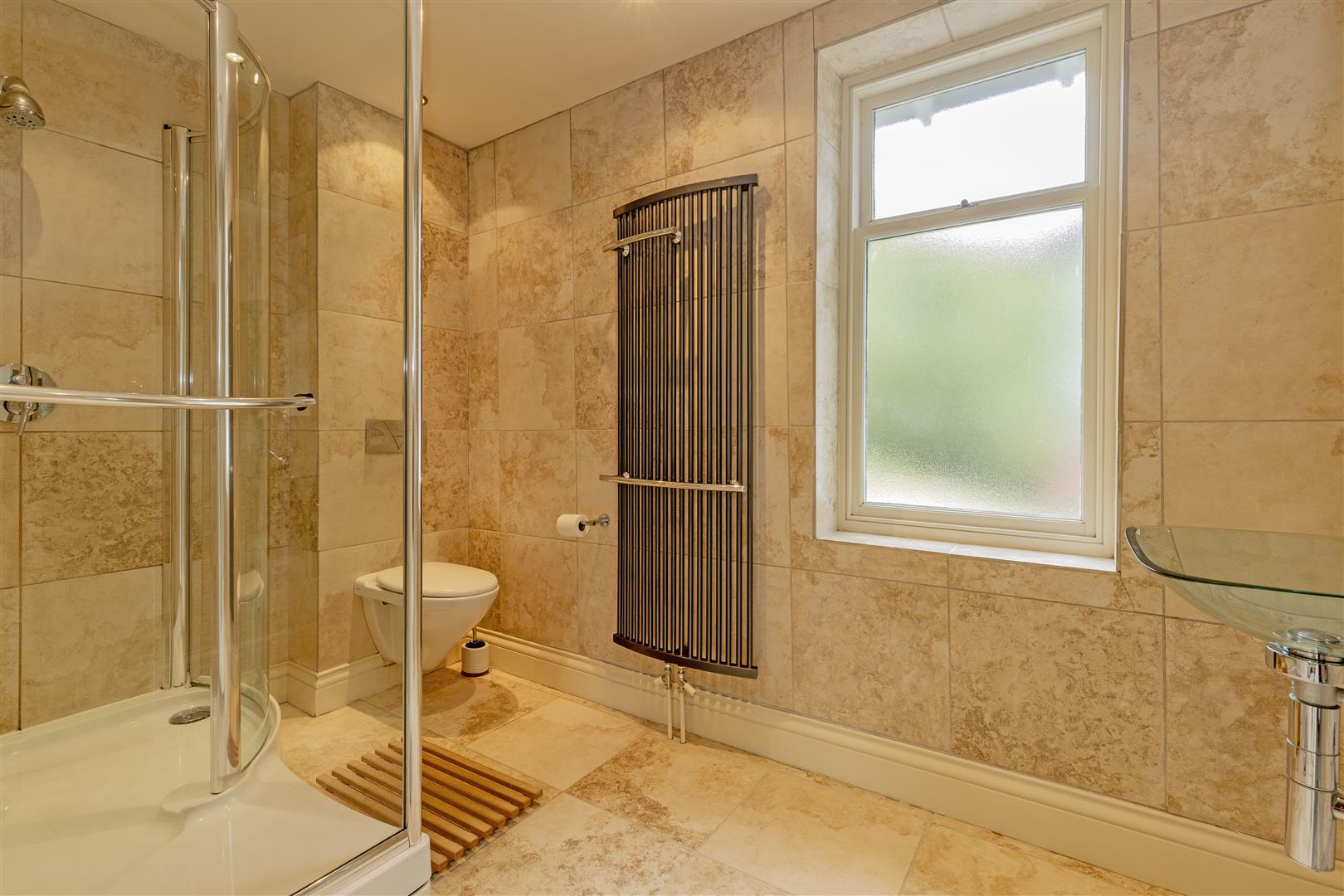 Cotefield, Sheffield Road, Hathersage, Hope Valley, S32 1DA