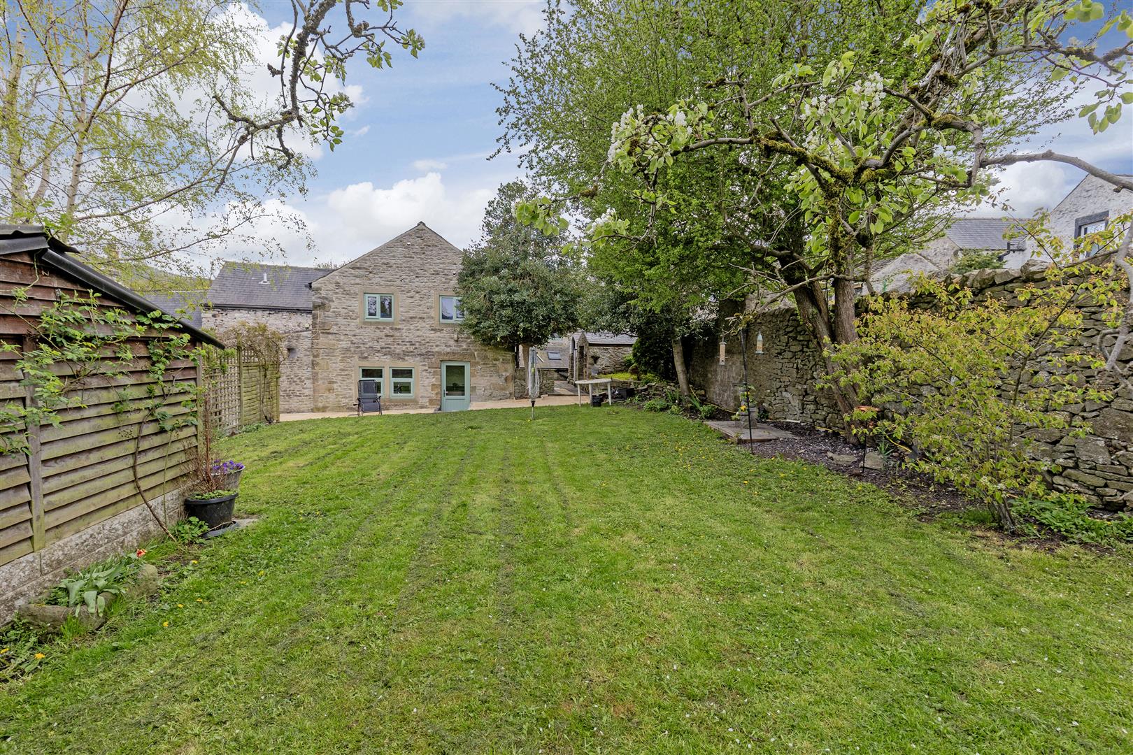 High Peak House, Towngate, Bradwell, Hope Valley, S33 9JX