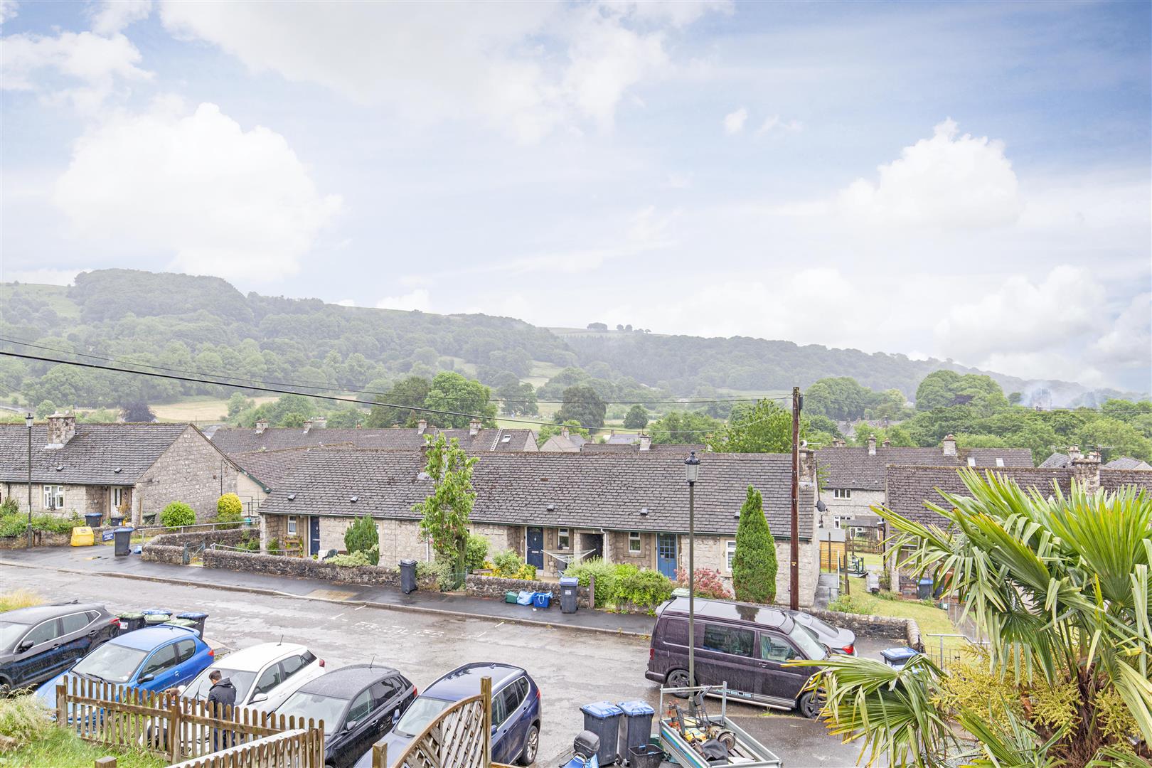 44, New Close, Eyam, Hope Valley, S32 5QX